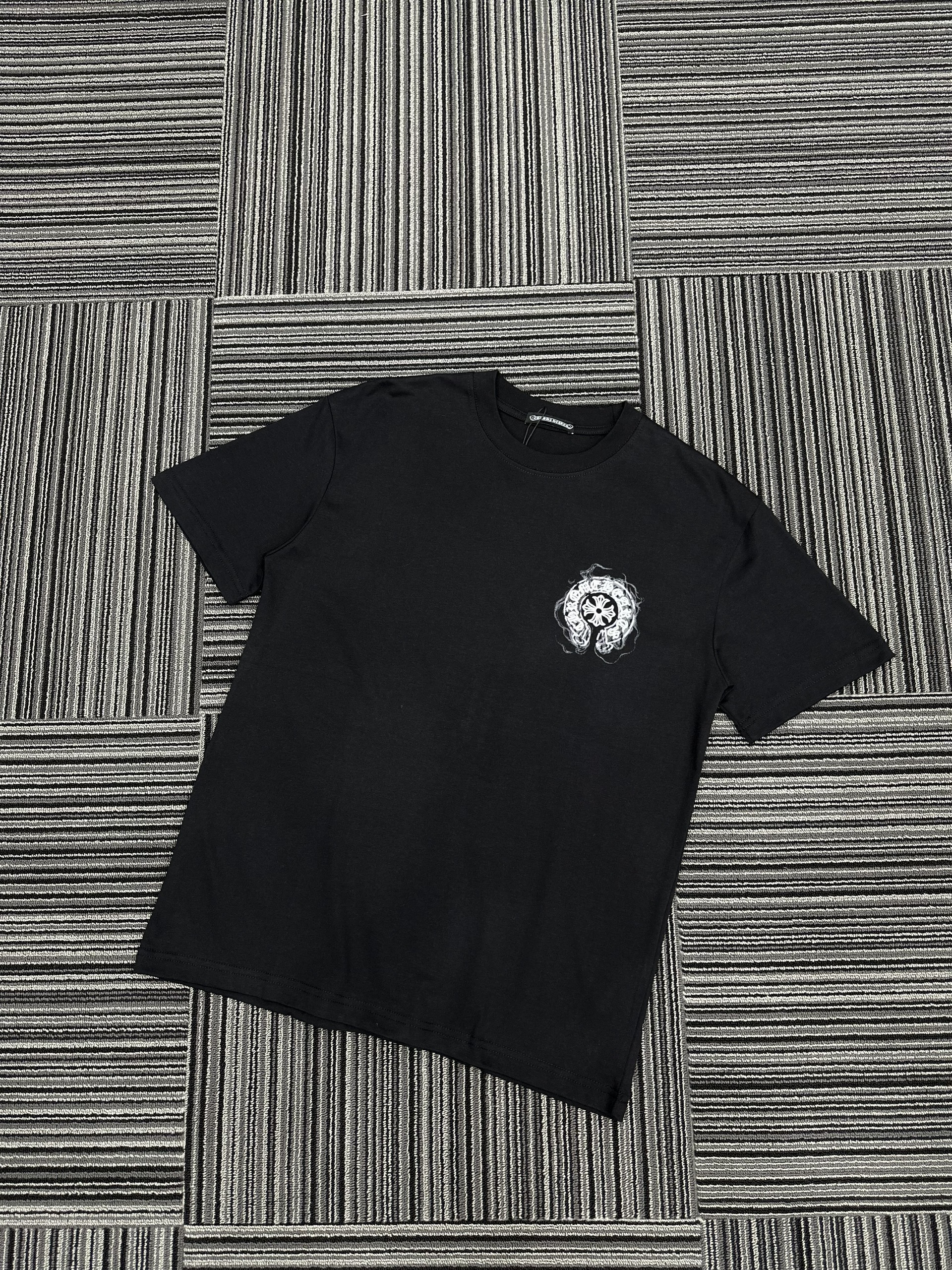 Áo phông T shirt Chrome Heart CH logo lưng ngực Like Auth S-XL VTN