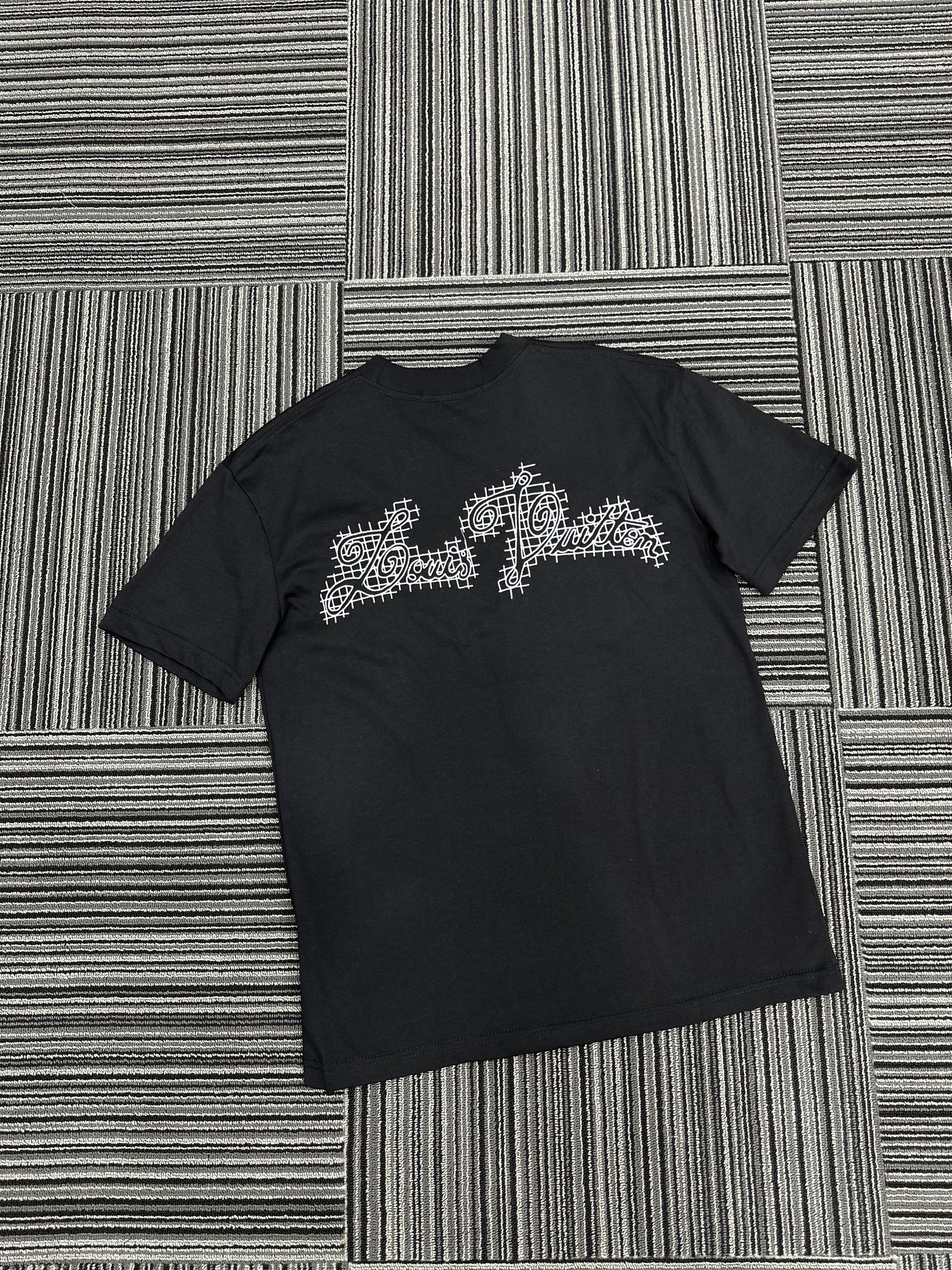 Áo phông T shirt Louis Vuitton LV họa tiết monogram Like Auth S-XL VTN
