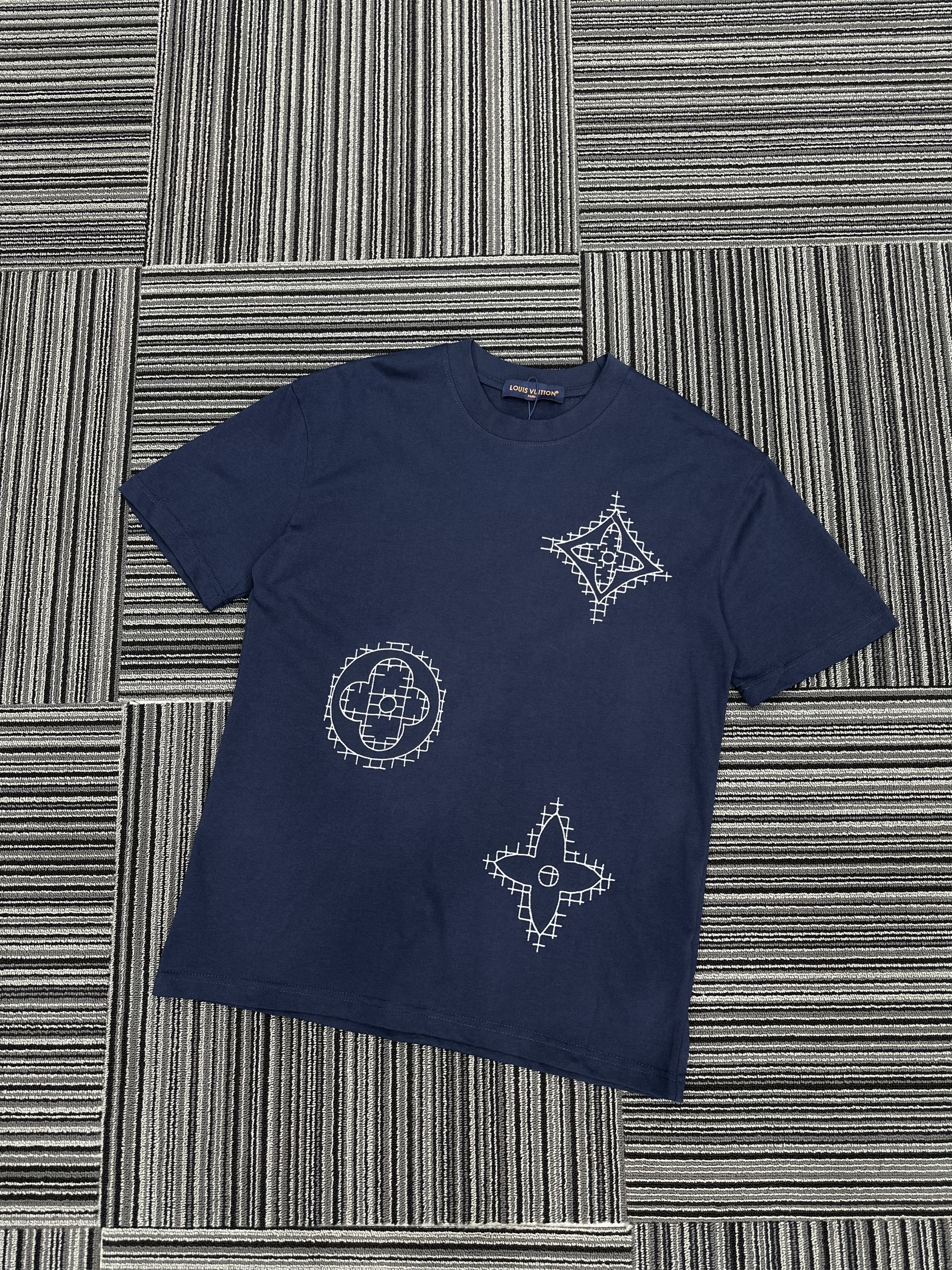 Áo phông T shirt Louis Vuitton LV họa tiết monogram Like Auth S-XL VTN