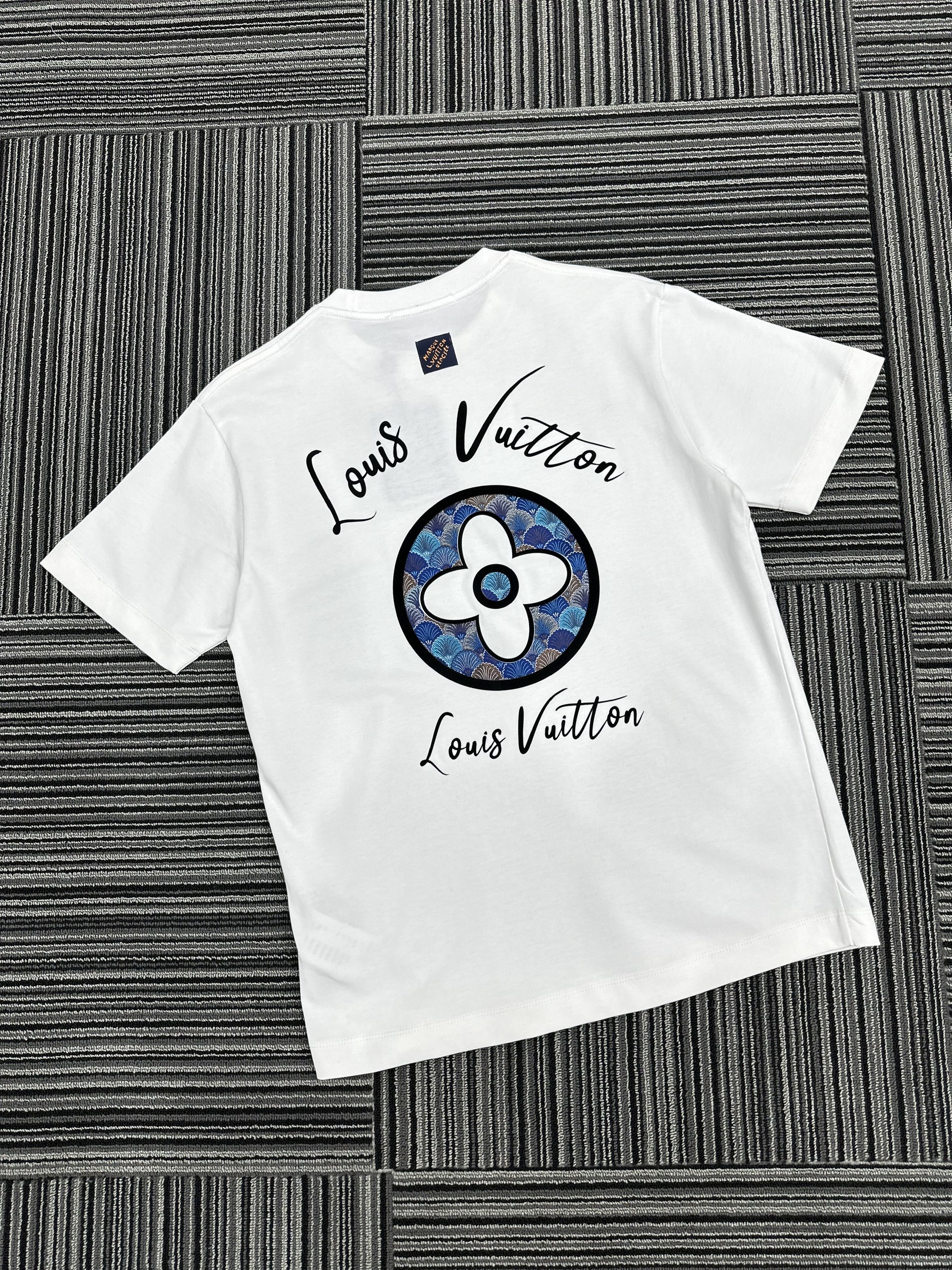 Áo phông T shirt Louis Vuitton LV logo thêu hoa lưng ngực Like Auth S-XL VTN