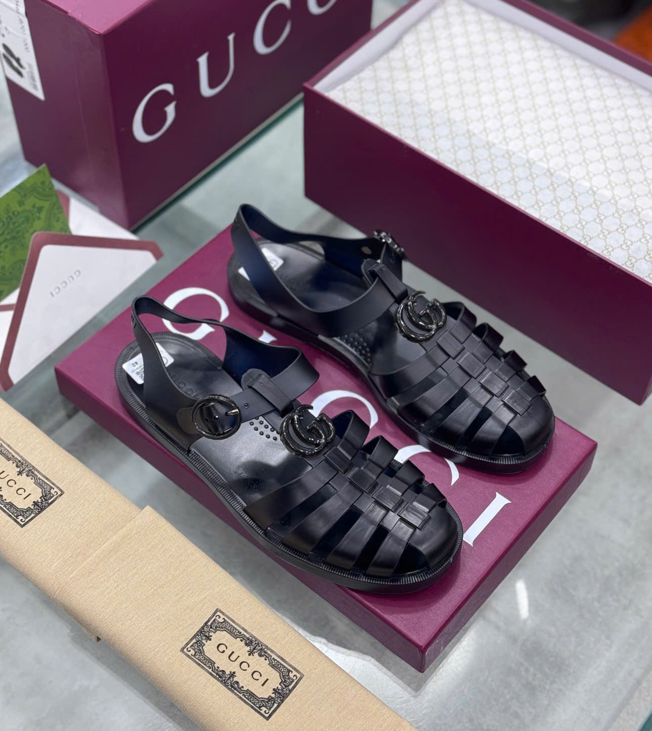 Dép rọ sandal Gucci Đen trơn logo GG Like Auth on web fullbox bill thẻ DDT