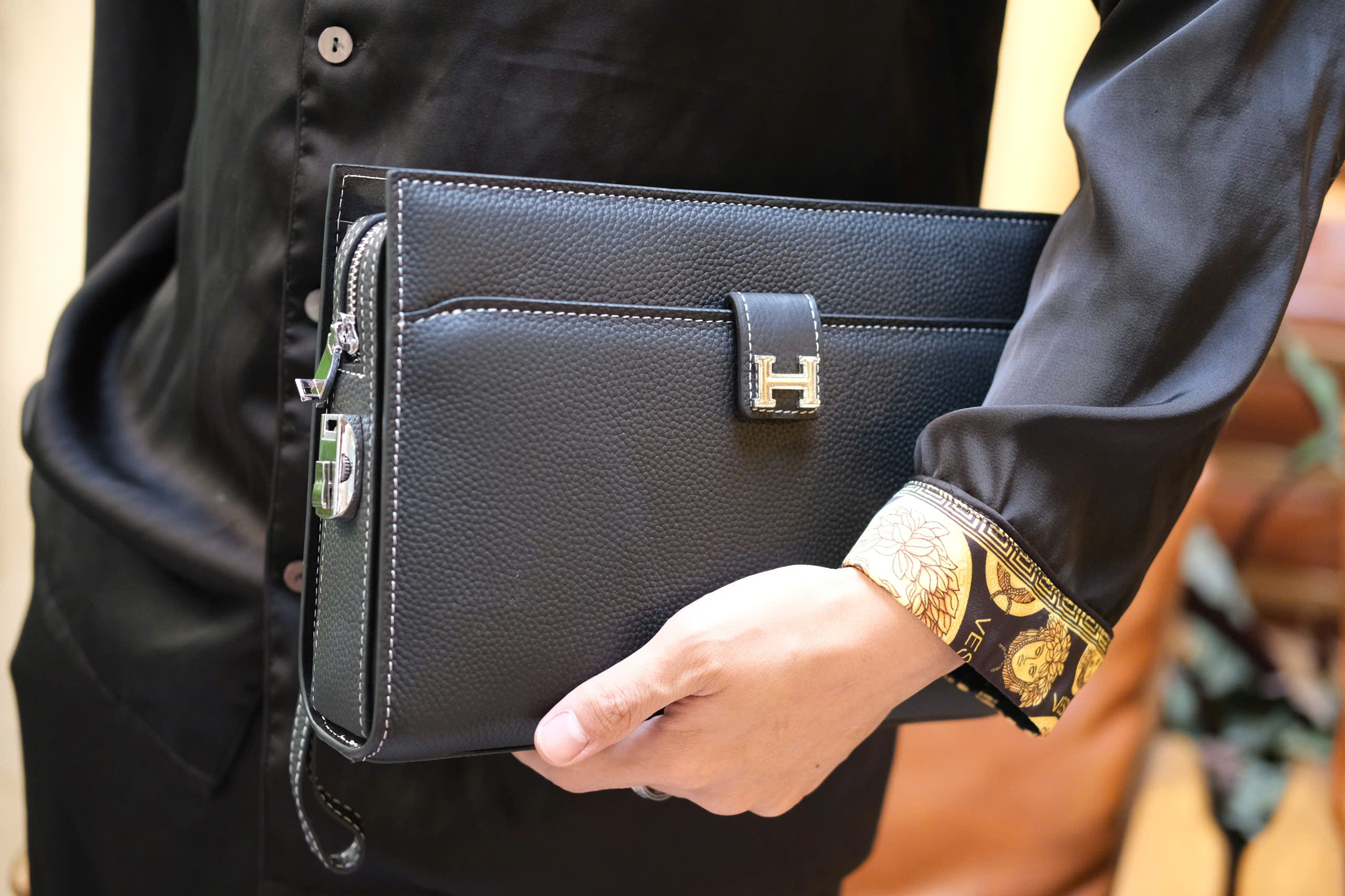 Túi Clutch cầm tay Hermes HM Đen trơn logo H size 28x18x5cm Like Auth Fullbox phụ kiện DDT