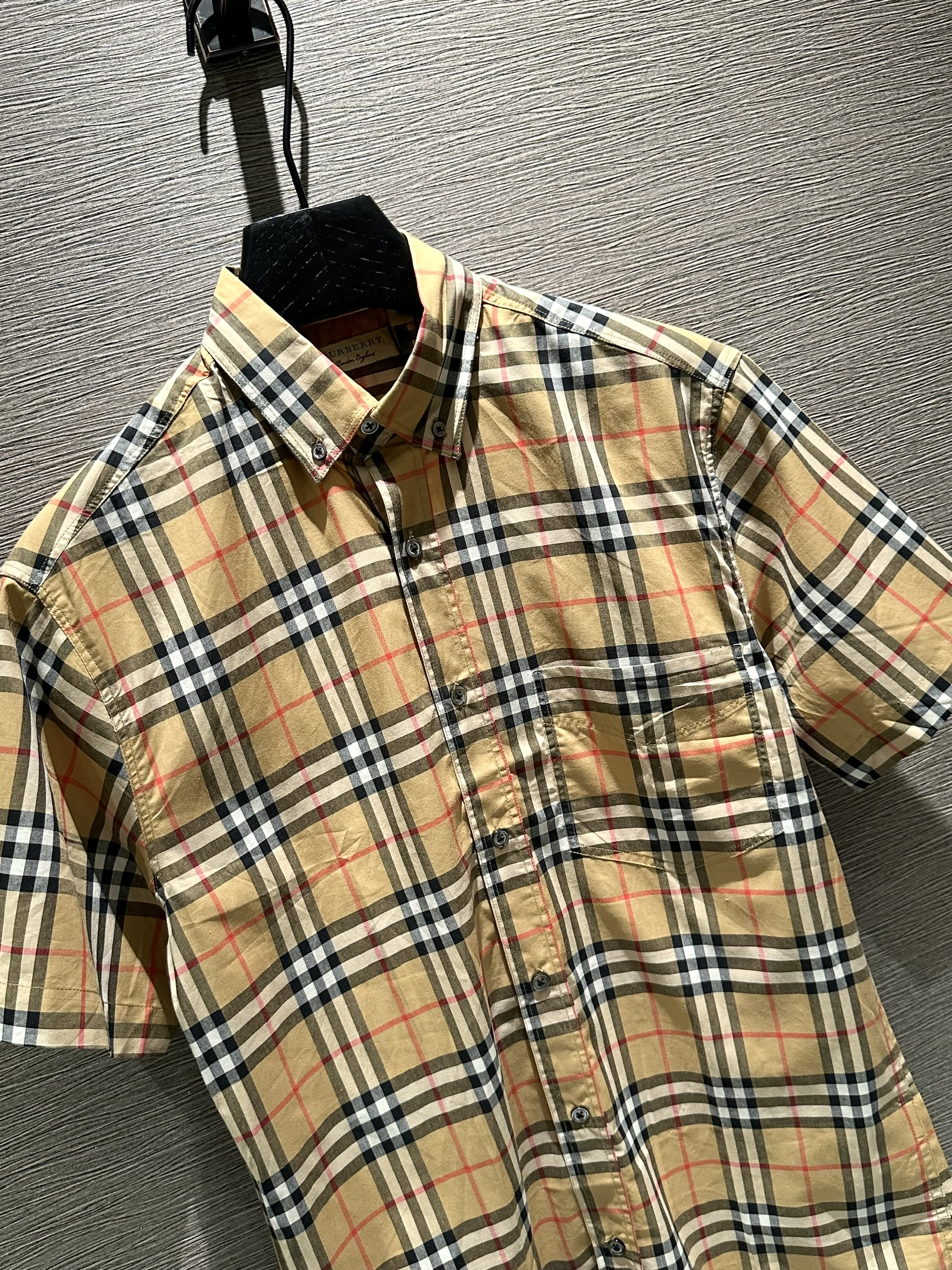 Áo sơ mi cộc tay Burberry BBR Nâu kẻ sọc basic túi ngực phối khuy cổ Like Auth on web VTN