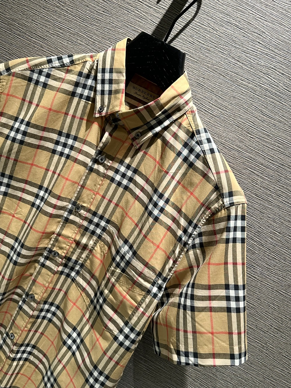 Áo sơ mi cộc tay Burberry BBR Nâu kẻ sọc basic túi ngực phối khuy cổ Like Auth on web VTN