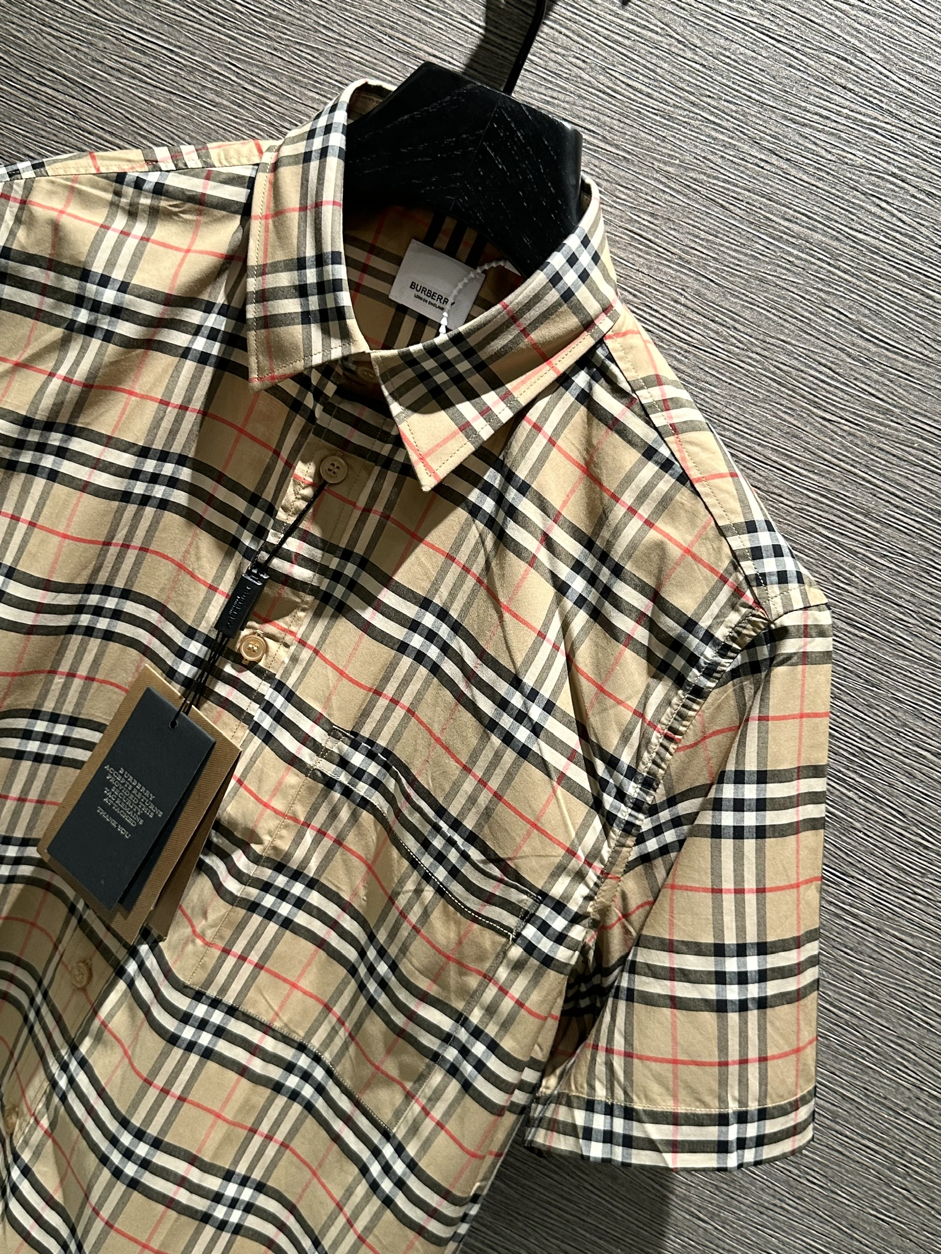 Áo sơ mi cộc tay Burberry BBR Nâu kẻ sọc to basic túi ngực Like Auth on web VTN