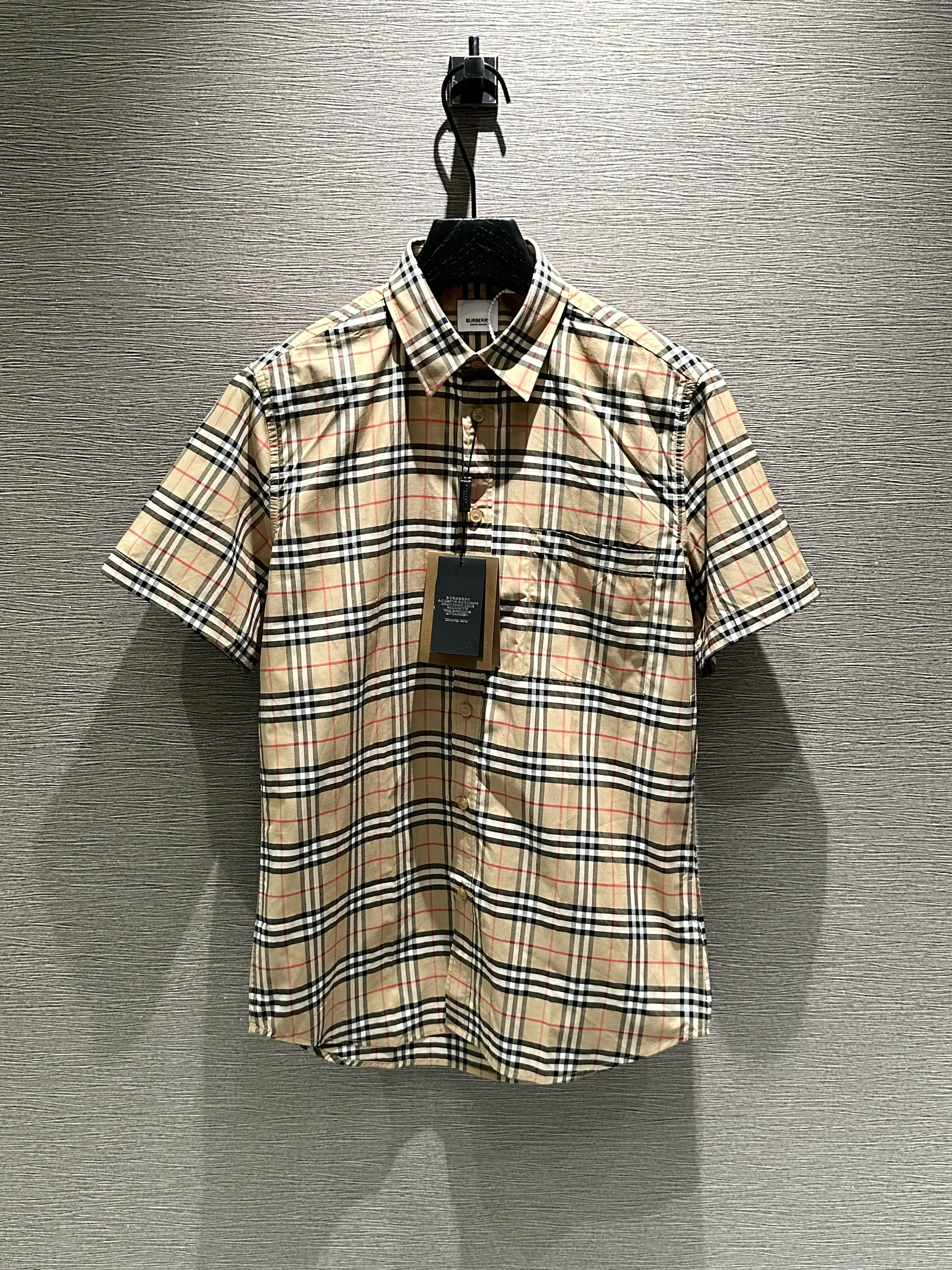 Áo sơ mi cộc tay Burberry BBR Nâu kẻ sọc to basic túi ngực Like Auth on web VTN