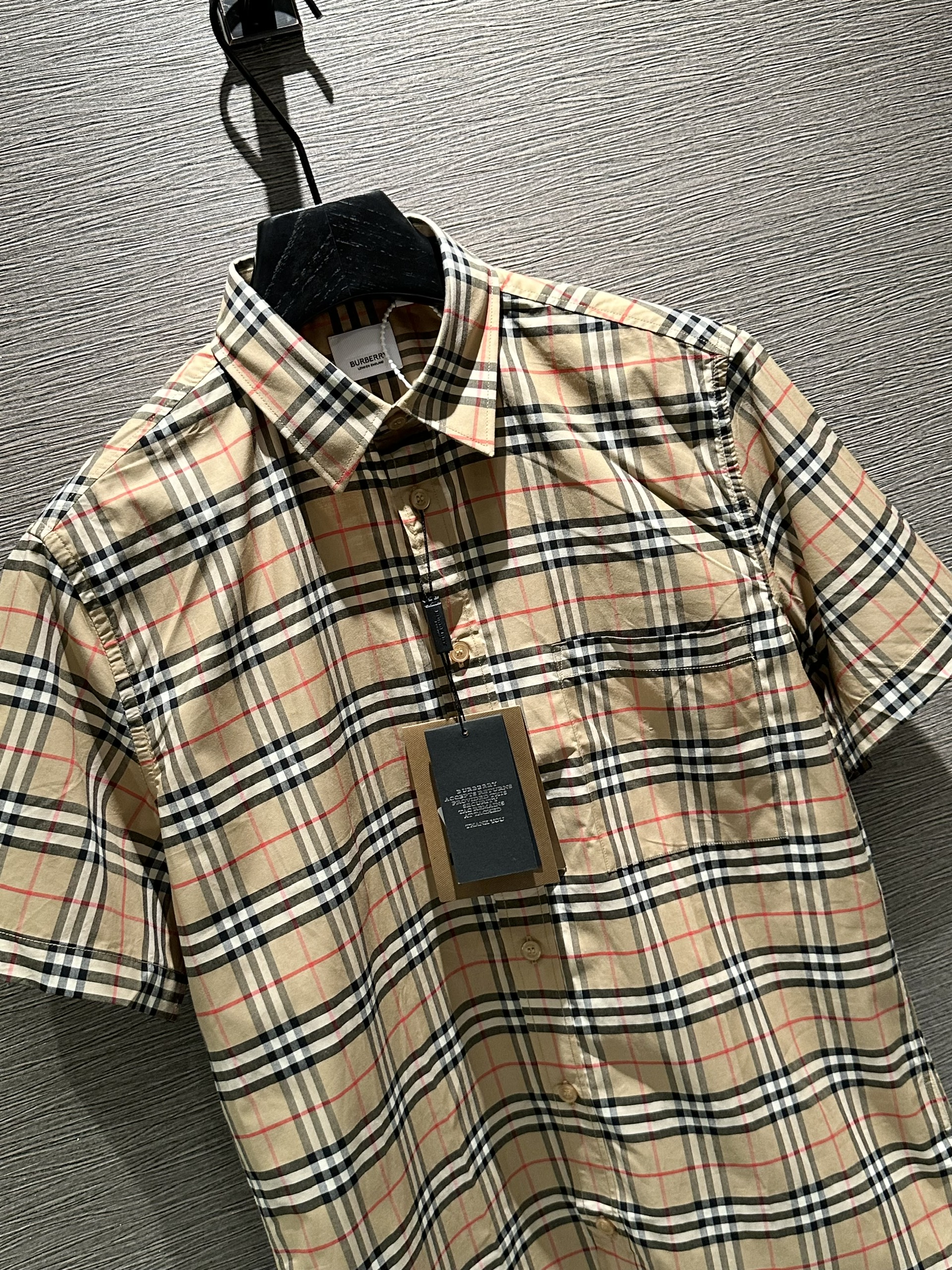 Áo sơ mi cộc tay Burberry BBR Nâu kẻ sọc to basic túi ngực Like Auth on web VTN