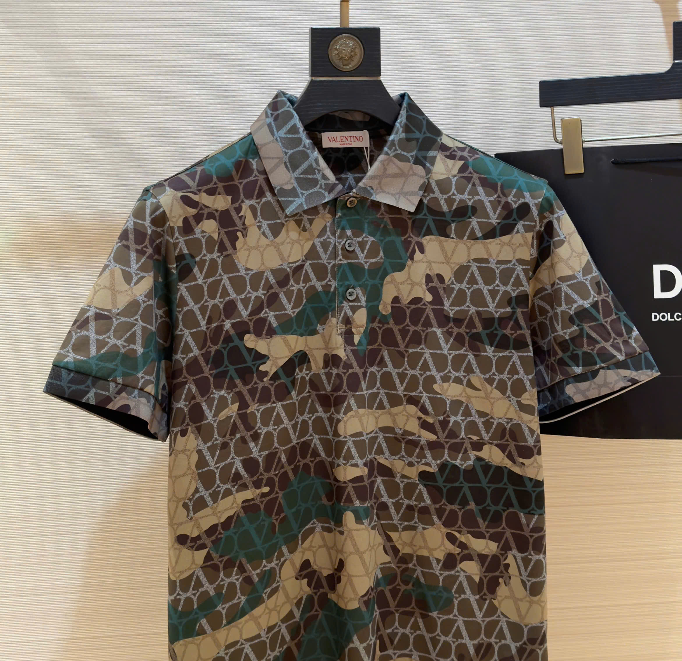 Áo polo Valentino VLTN họa tiết loang màu Like Auth 1-1 on web DDT