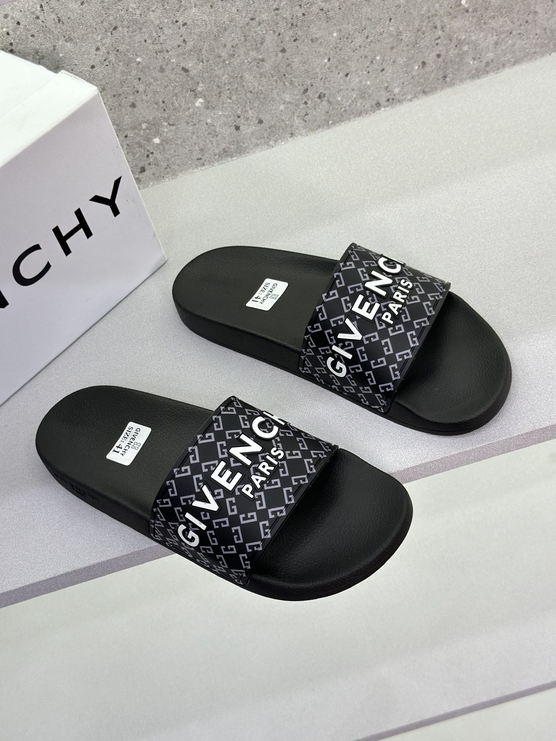 Dép lê quai ngang Givenchy GVC họa tiết G logo chữ Trắng nổi Like Auth on web fullbox bill thẻ VTN
