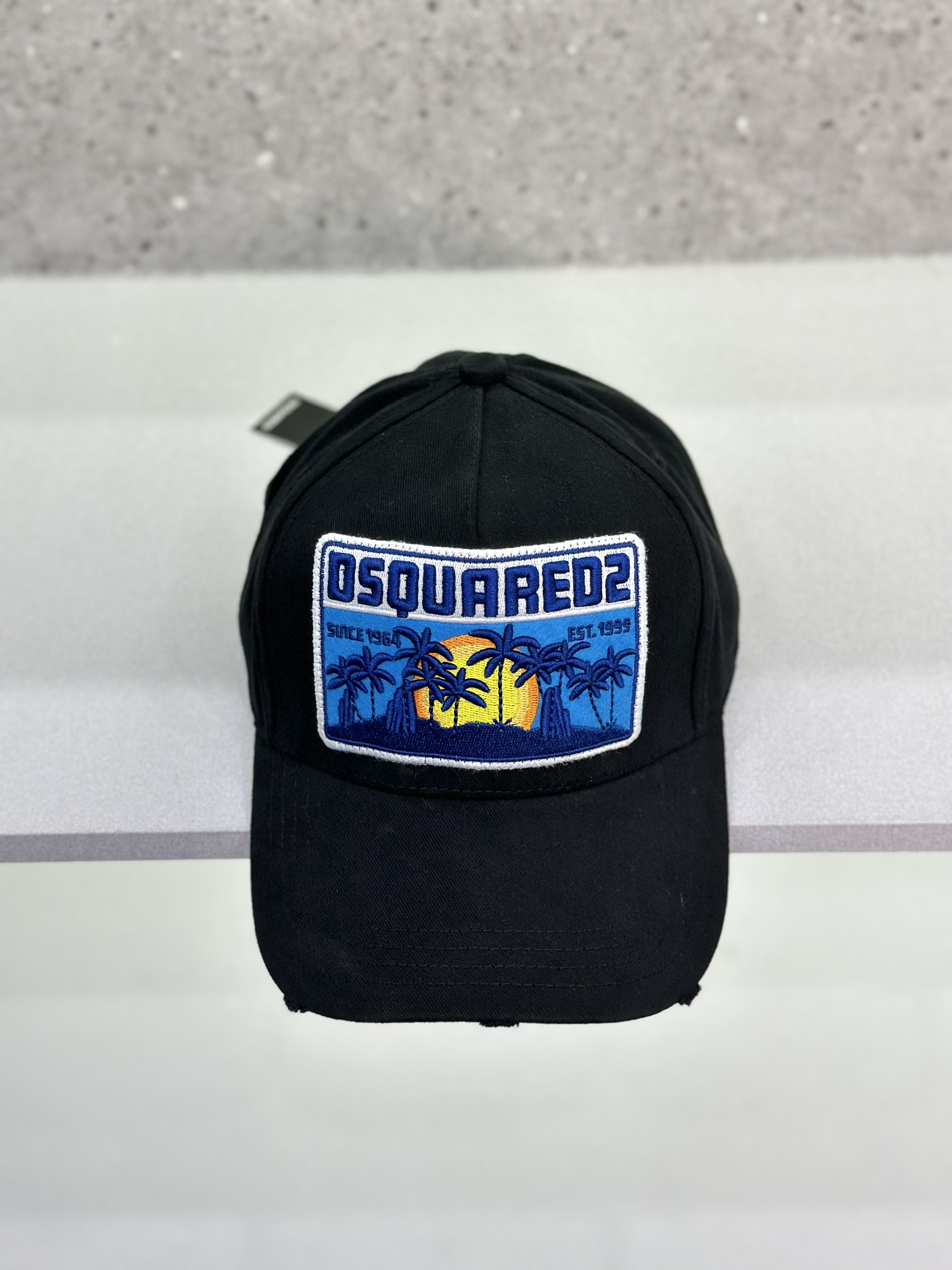 Mũ lưỡi trai, nón kết Dsquared2 DSQ2 các mẫu logo tag vuông thêu Like Auth fullbox VTN