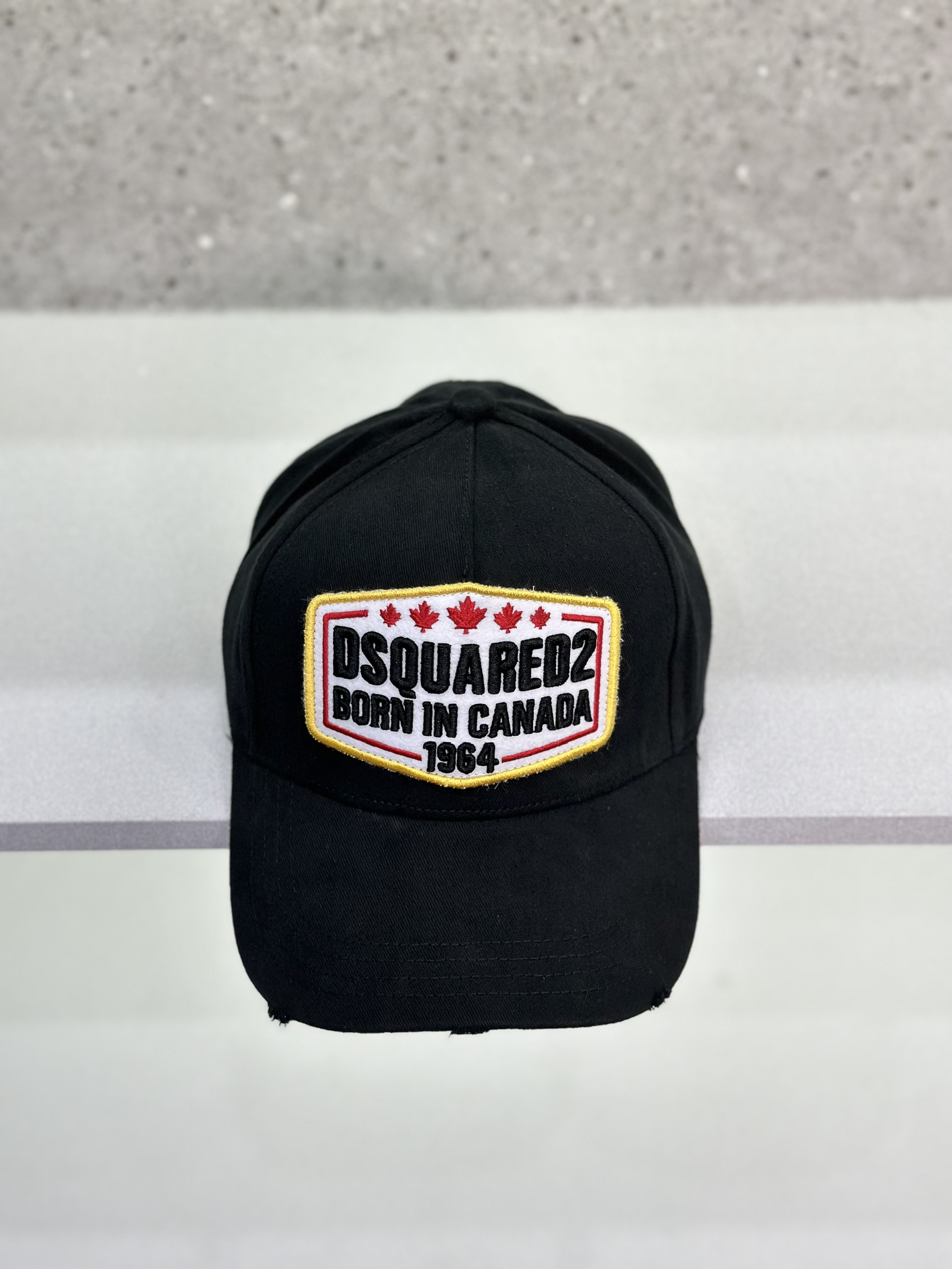 Mũ lưỡi trai, nón kết Dsquared2 DSQ2 các mẫu logo tag vuông thêu Like Auth fullbox VTN