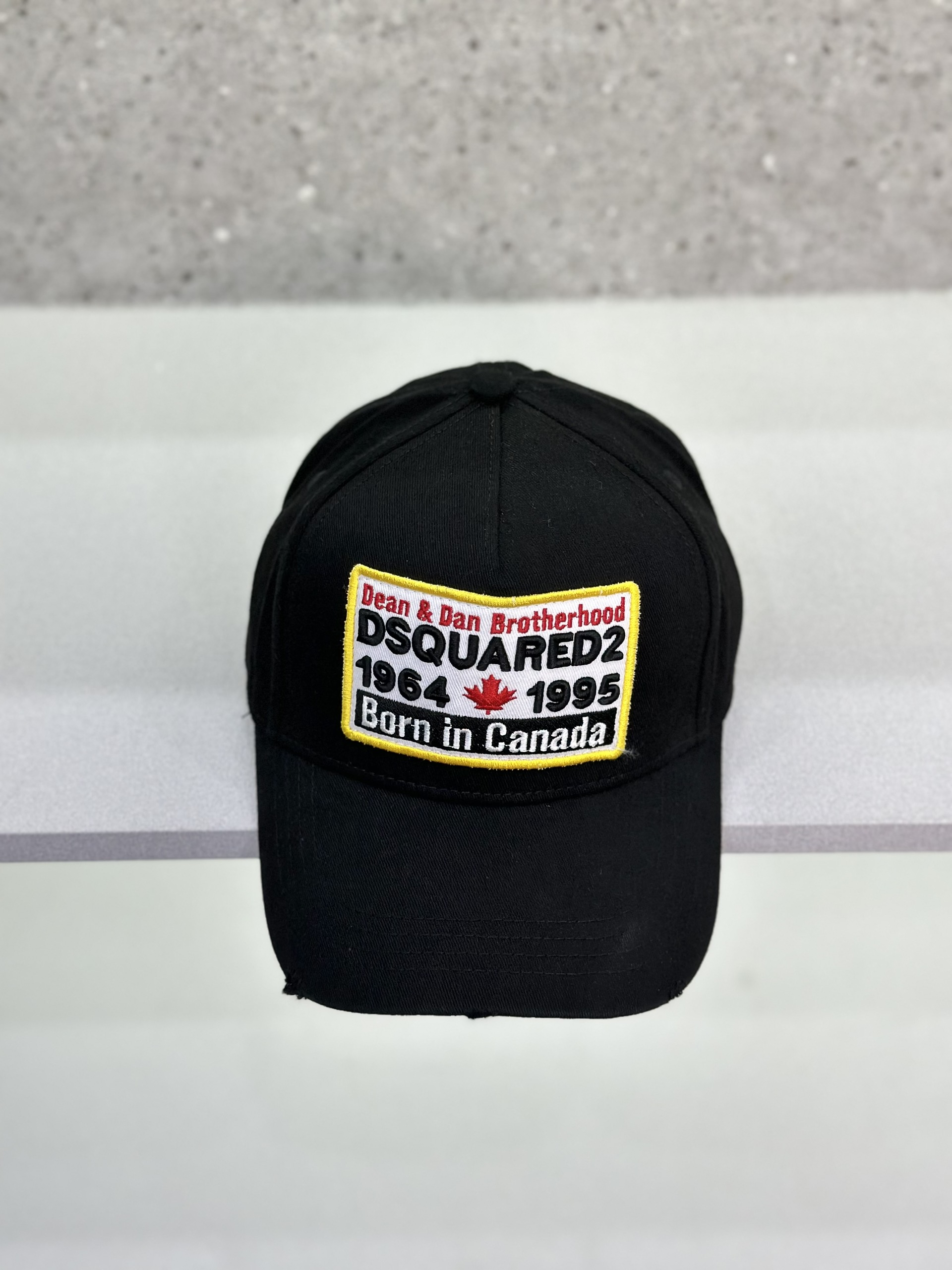Mũ lưỡi trai, nón kết Dsquared2 DSQ2 các mẫu logo tag vuông thêu Like Auth fullbox VTN