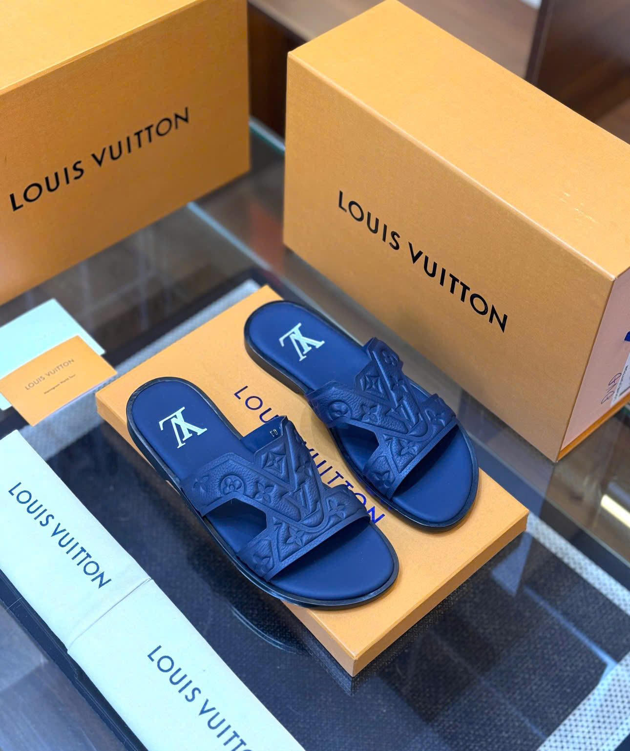 Dép lê quai ngang Louis Vuitton Xanh than họa tiết hoa vân logo LV dập nổi Like Auth on web fullbox bill thẻ DDT