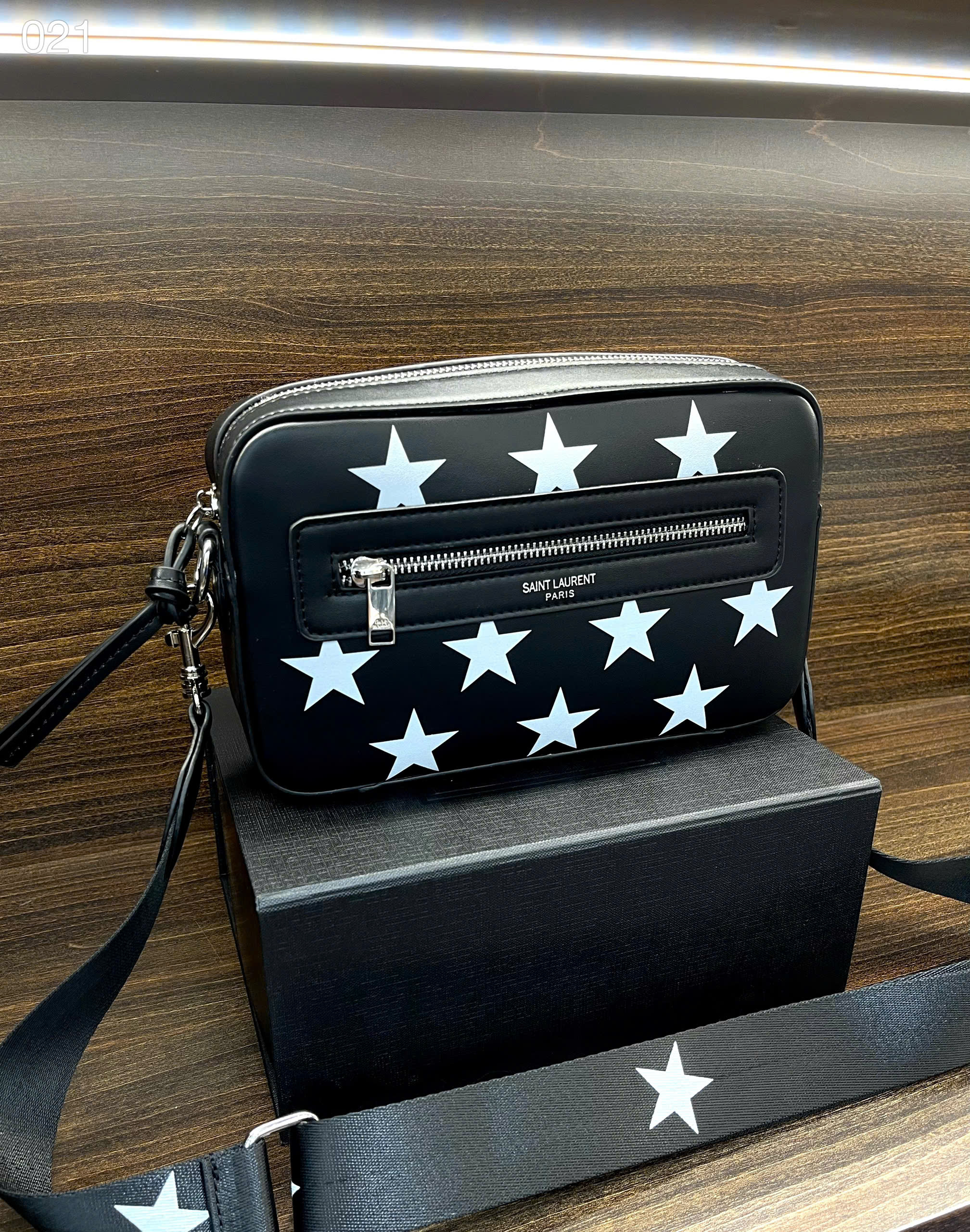 Túi đeo chéo Saint Laurent YSL Đen họa tiết  ngôi sao Like Auth on web fullbox bill thẻ MK