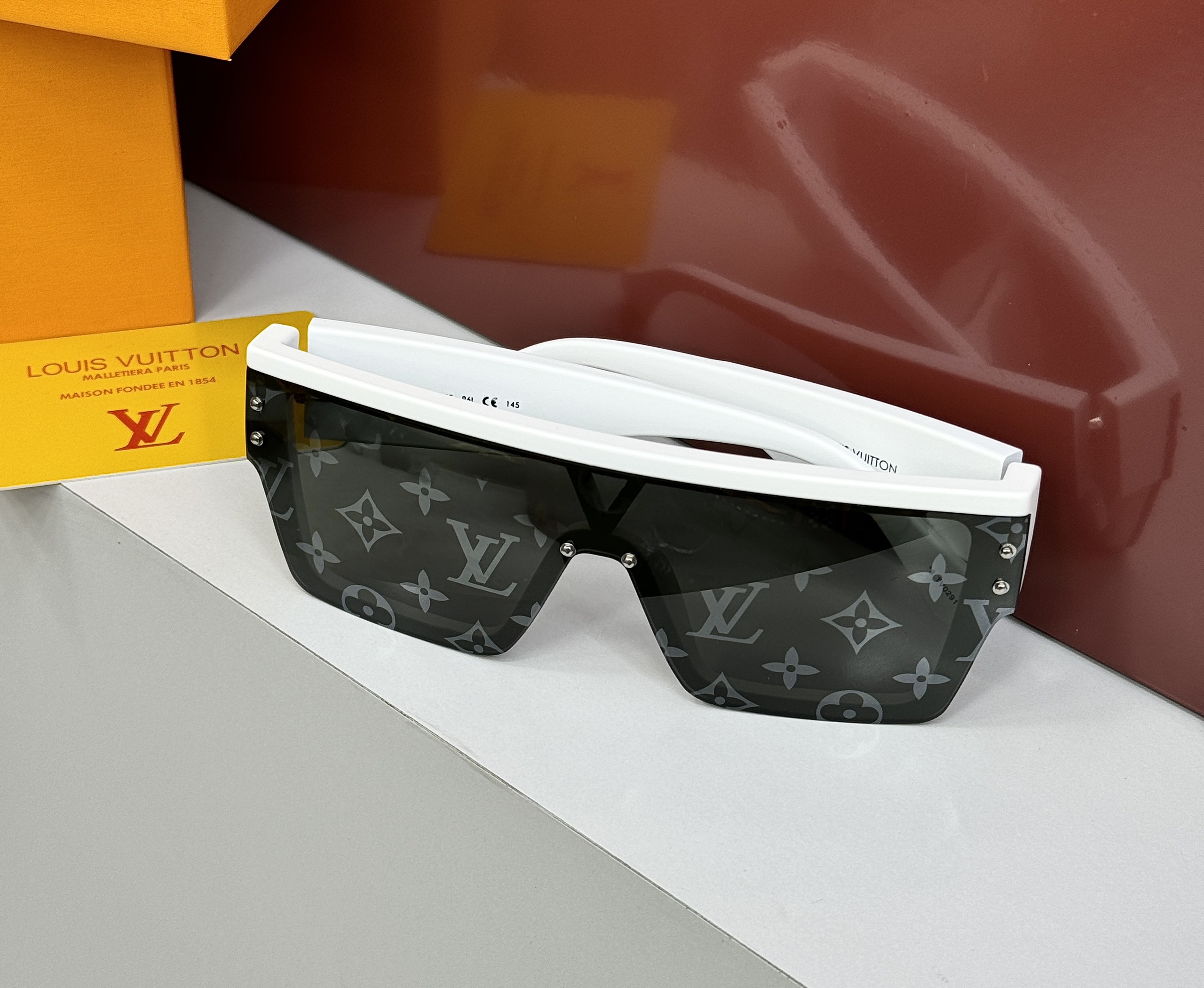 Kính mắt thời trang Louis Vuitton họa tiết hoa vân logo LV gọng to Like Auth on web fulbox CD