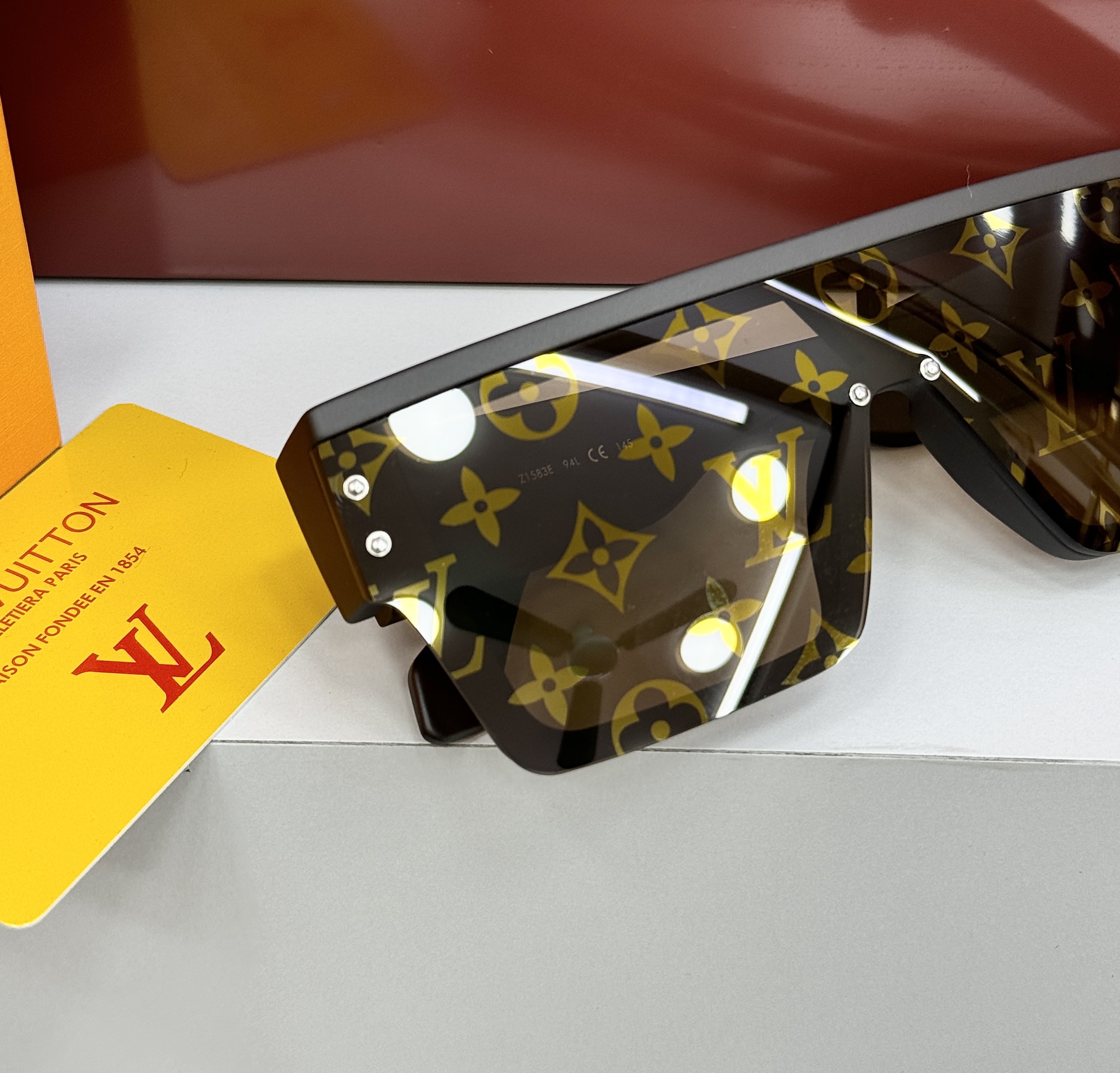 Kính mắt thời trang Louis Vuitton họa tiết hoa vân logo LV gọng to Like Auth on web fulbox CD