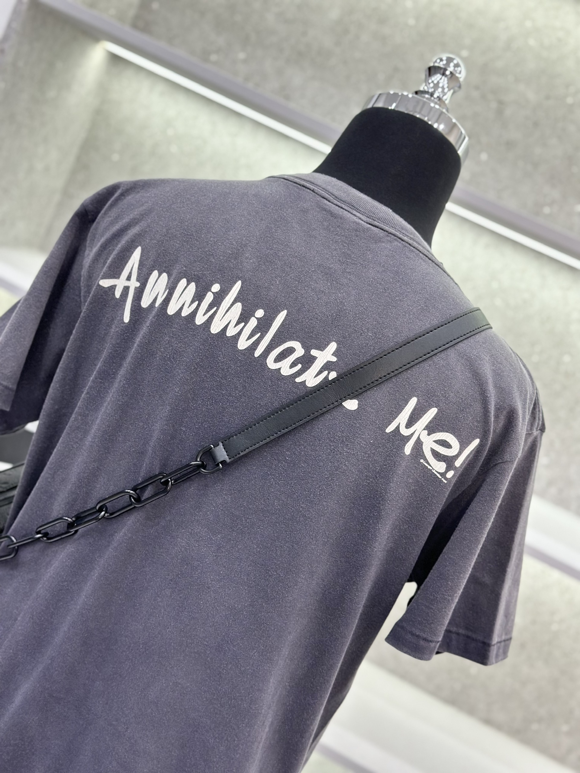 Áo phông T-shirt Saint Laurent YSL Đen họa tiết chữ Like Auth on web VTN