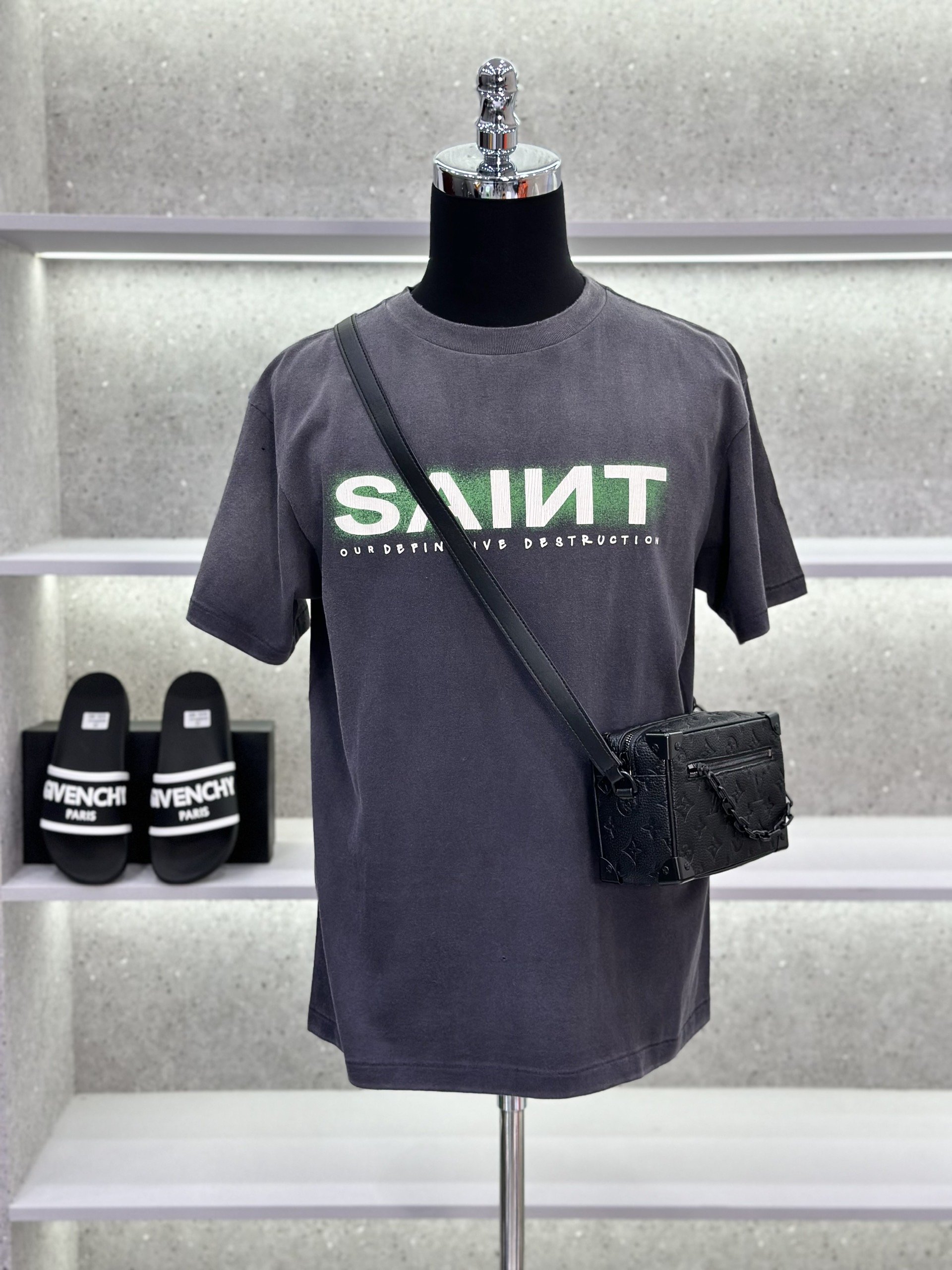 Áo phông T-shirt Saint Laurent YSL Đen họa tiết chữ Like Auth on web VTN