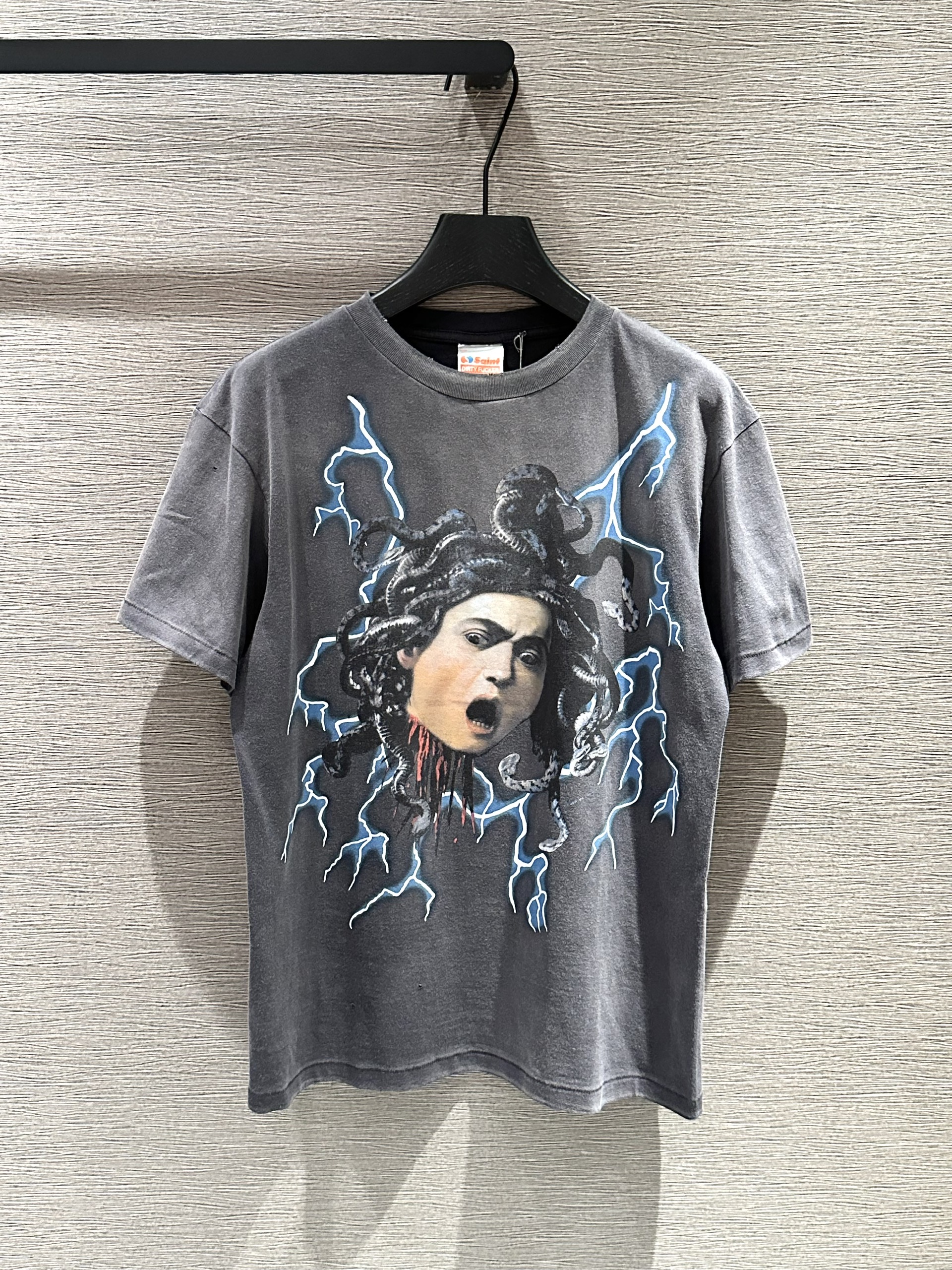 Áo phông T-shirt Saint Laurent YSL Đen họa tiết Medusa tia sét Like Auth on web VTN