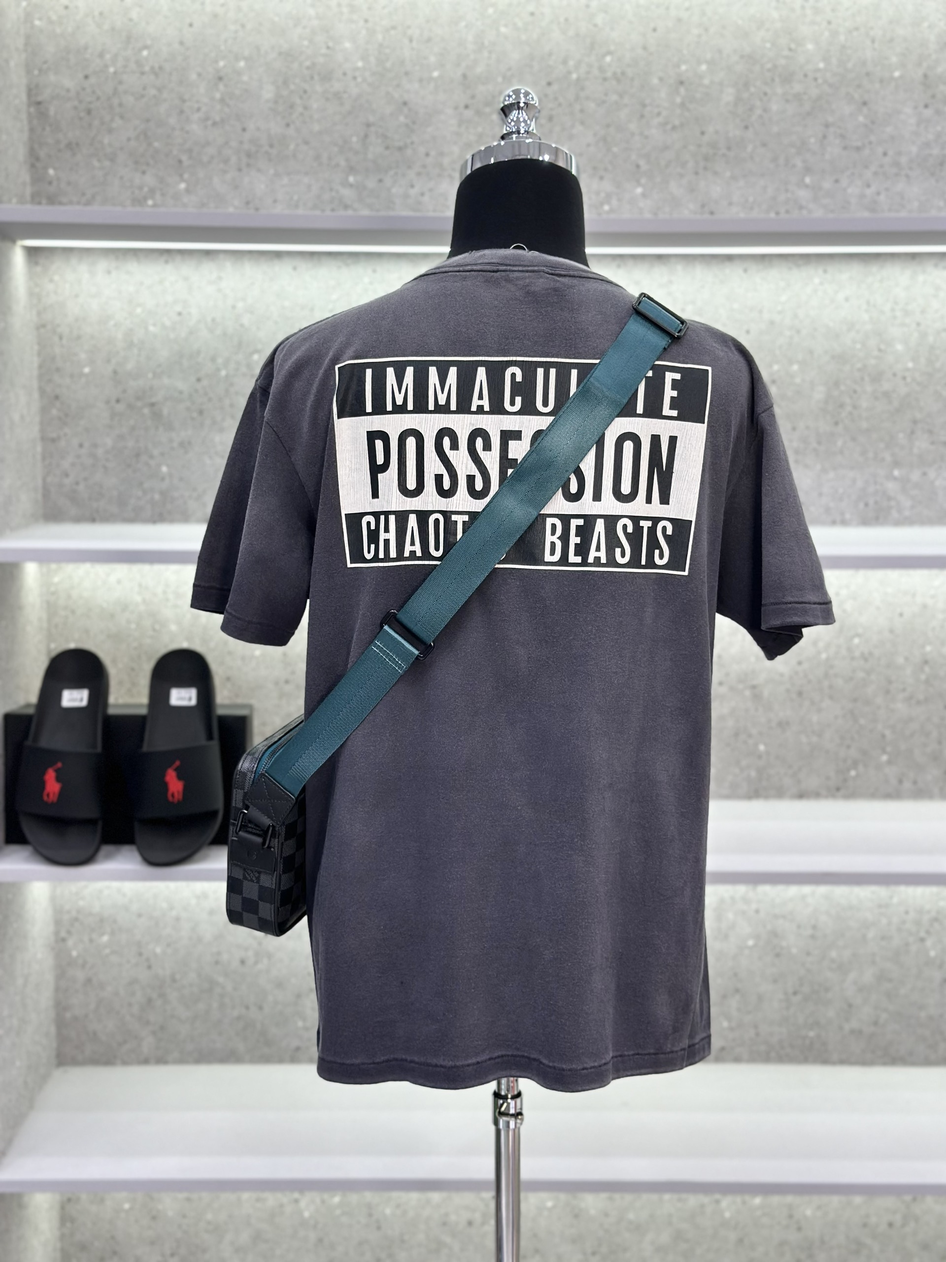 Áo phông T-shirt Saint Laurent YSL Đen họa tiết mặt cười vàng Like Auth on web VTN
