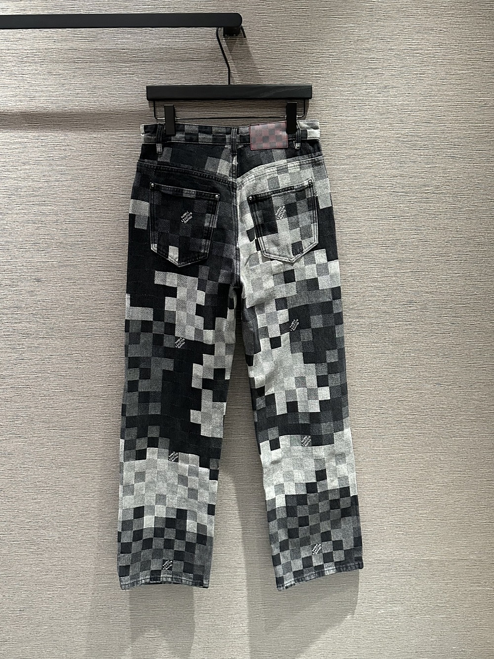 Quần Jean Louis Vuitton LV họa tiết caro Like Auth on web VTN