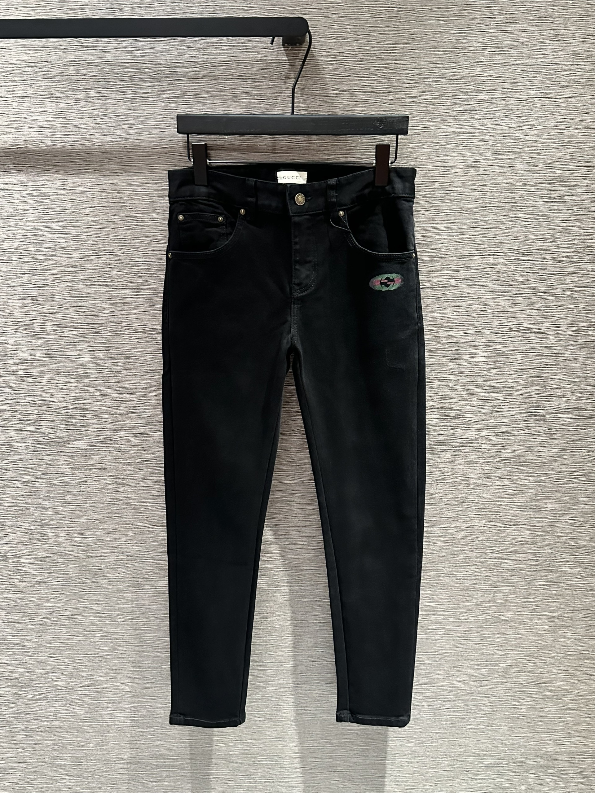 Quần Jean Gucci GC Đen kẻ sọc Xanh Đỏ loogo chữ túi sau Like Auth on web VTN
