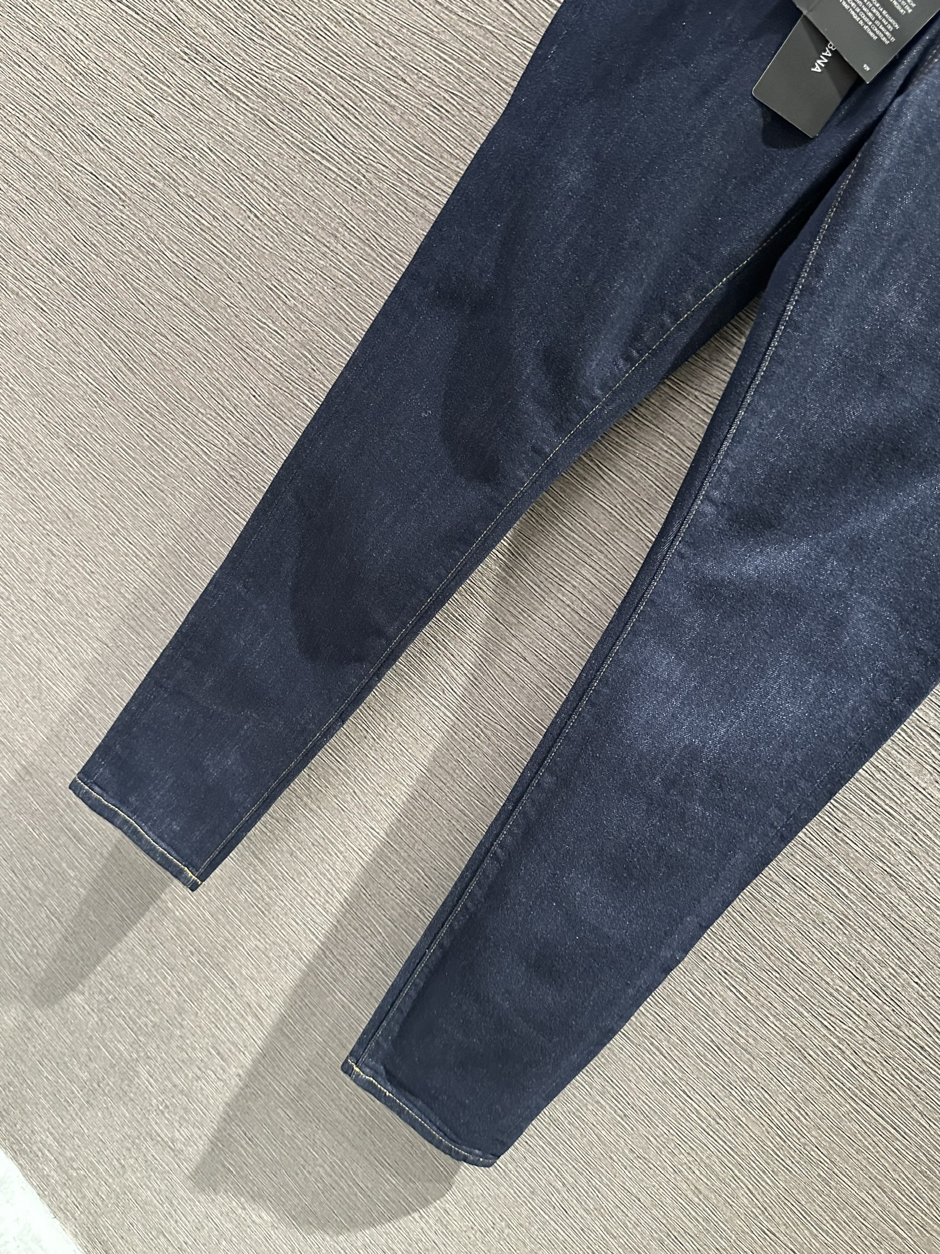 Quần Jean Dolce Gabbana DG Xanh logo dập nổi cạp túi Like Auth on web VTN