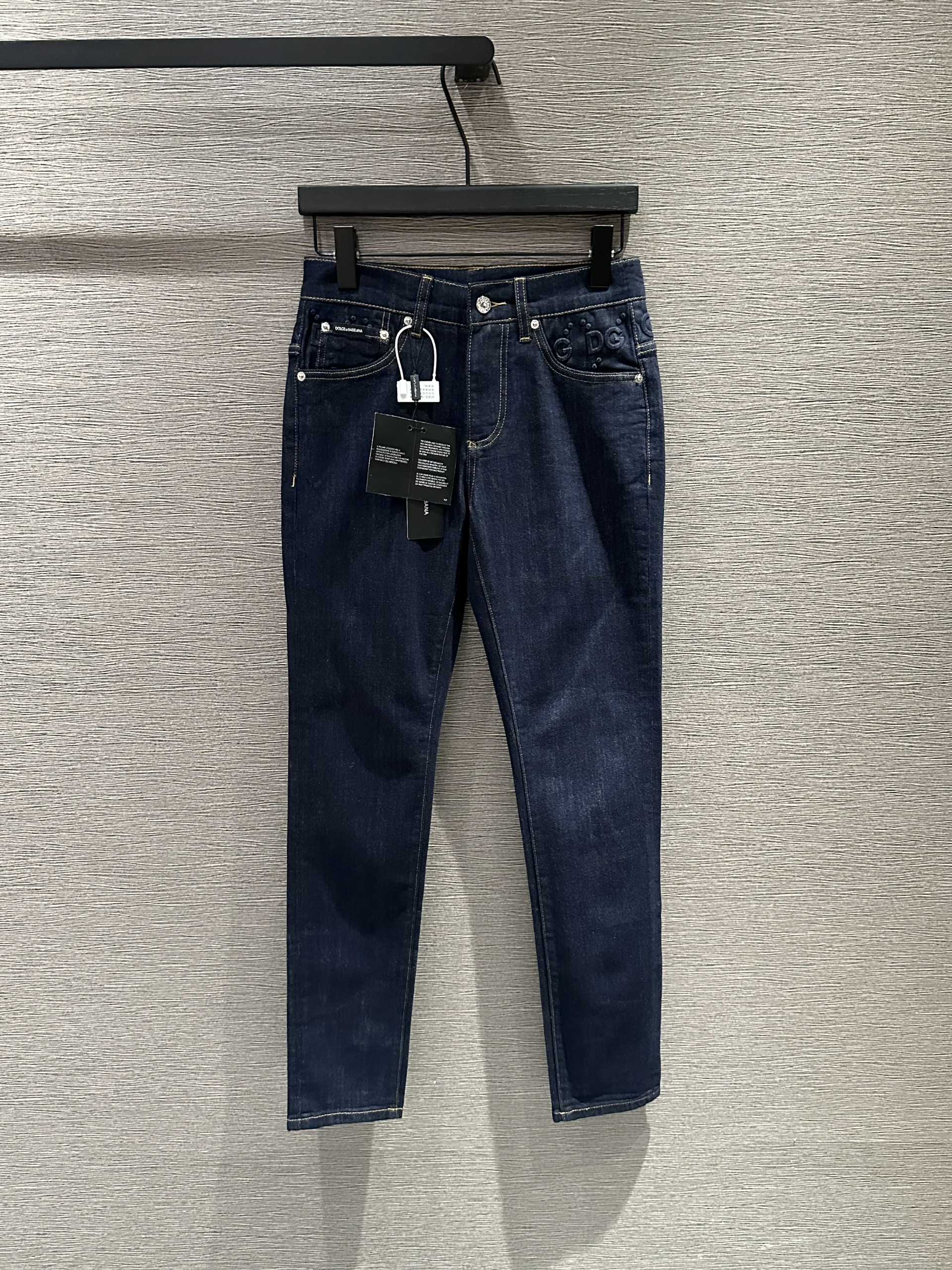 Quần Jean Dolce Gabbana DG Xanh logo dập nổi cạp túi Like Auth on web VTN