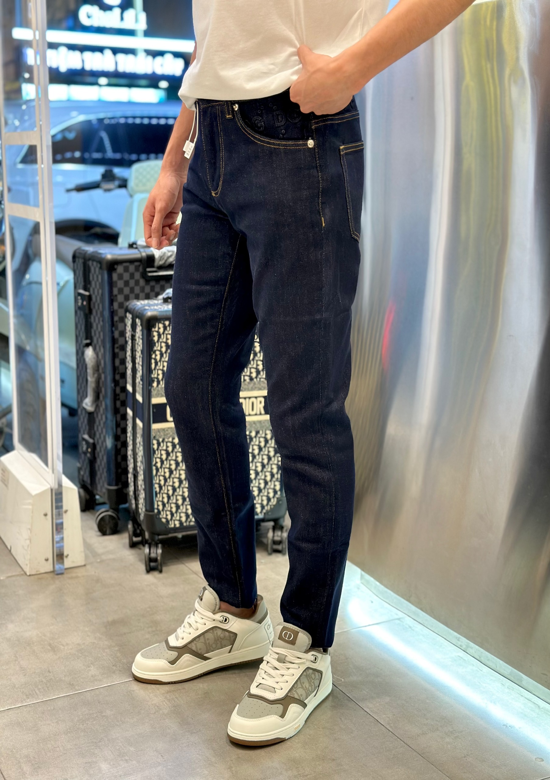 Quần Jean Dolce Gabbana DG Xanh logo dập nổi cạp túi Like Auth on web VTN