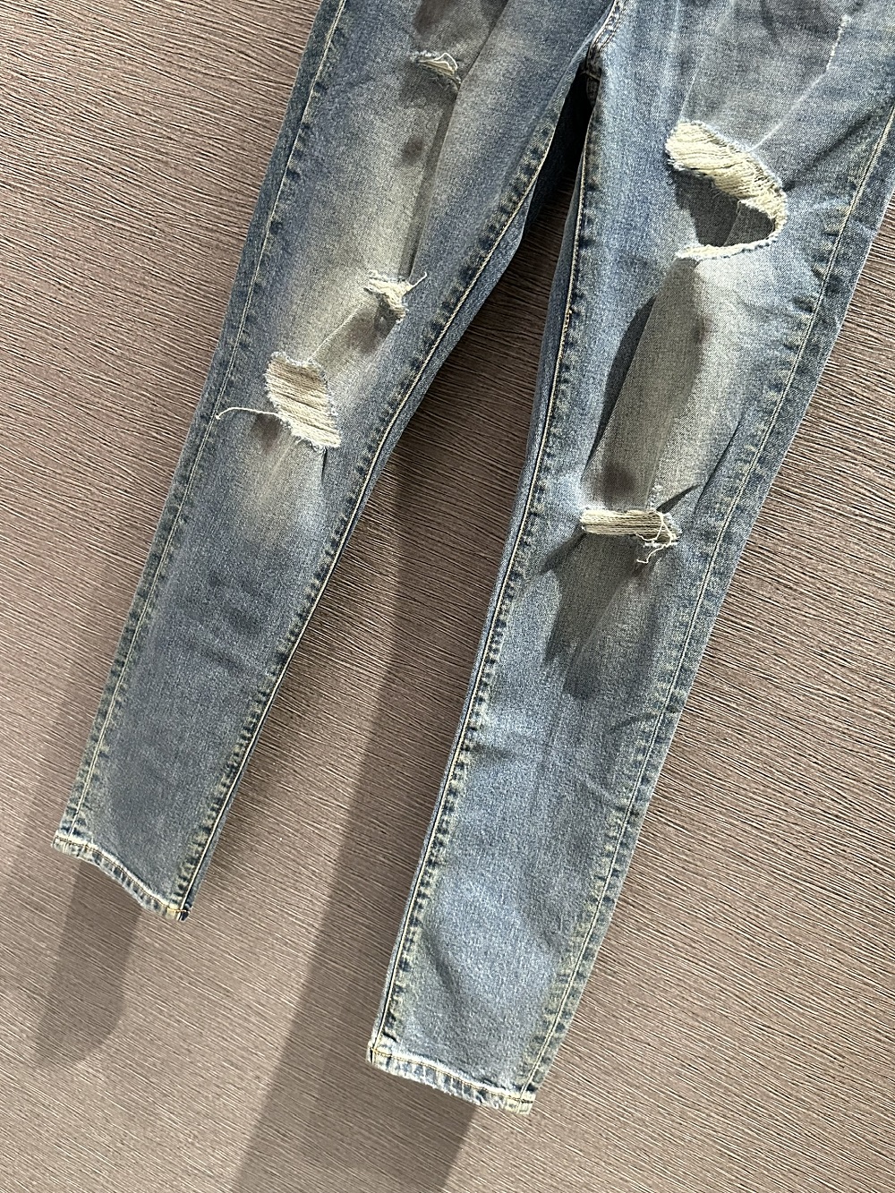 Quần Jean Dolce Gabbana DG Xanh bạc rách mài logo tag vuông túi sau Like Auth on web VTN