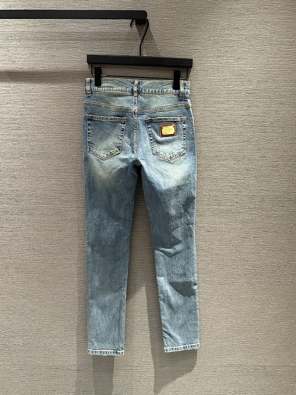 Quần Jean Dolce Gabbana DG Xanh bạc rách mài logo tag vuông túi sau Like Auth on web VTN