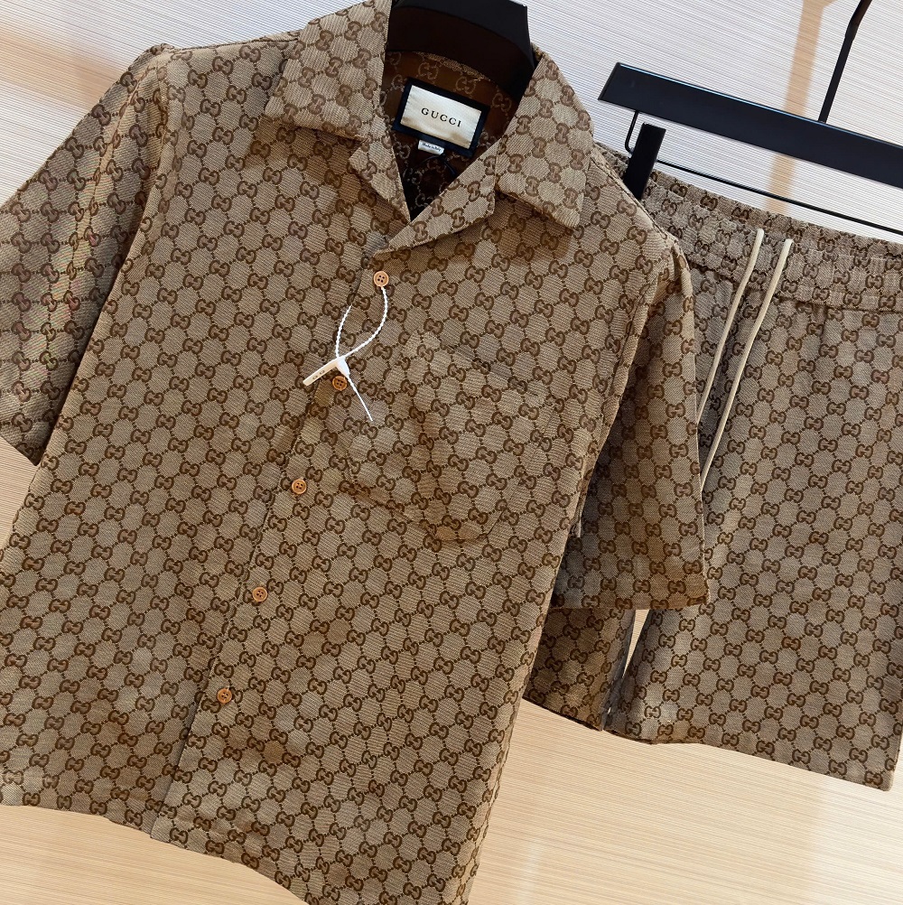 Bộ, Set hè Jean Gucci GC Nâu họa tiết logo GG full Like Auth on web DDT