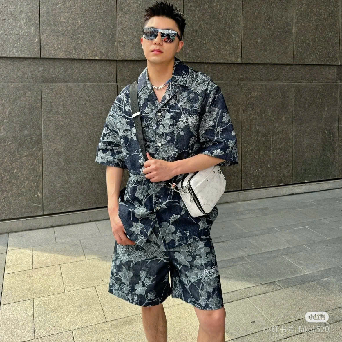 Bộ, Set hè Jean Louis Vuitton Xanh than họa tiết hoa thêu full Like Auth on web DDT