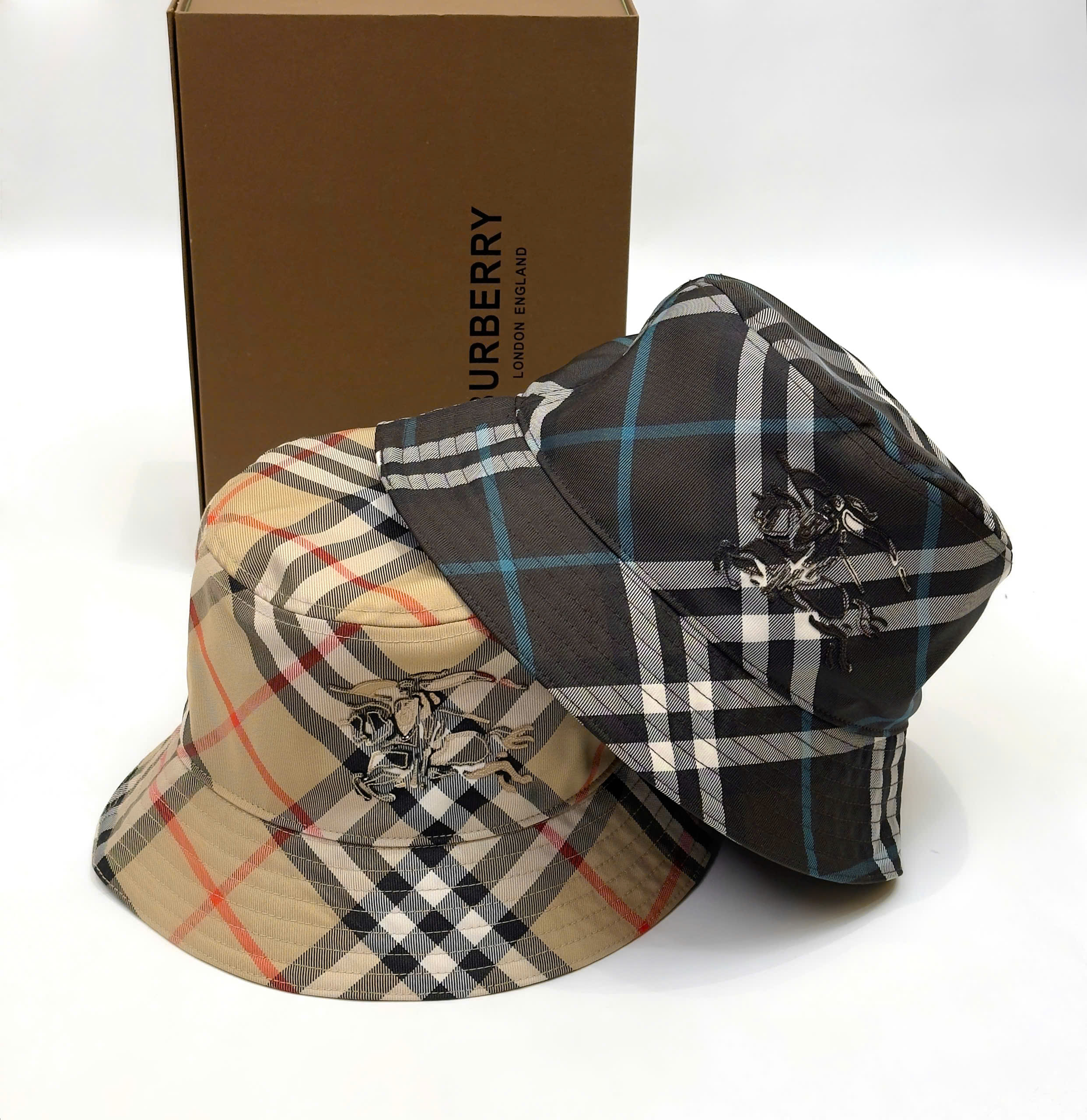 Mũ nồi, tai bèo Burberry BBR kẻ sọc logo ngựa thêu Like Auth fullbox DDT