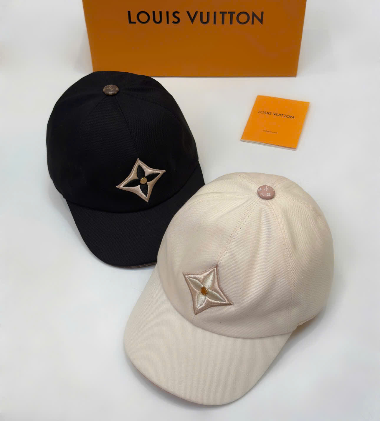 Mũ lưỡi trai, nón kết Louis Vuitton LV hoa vân thêu Like Auth fullbox DDT