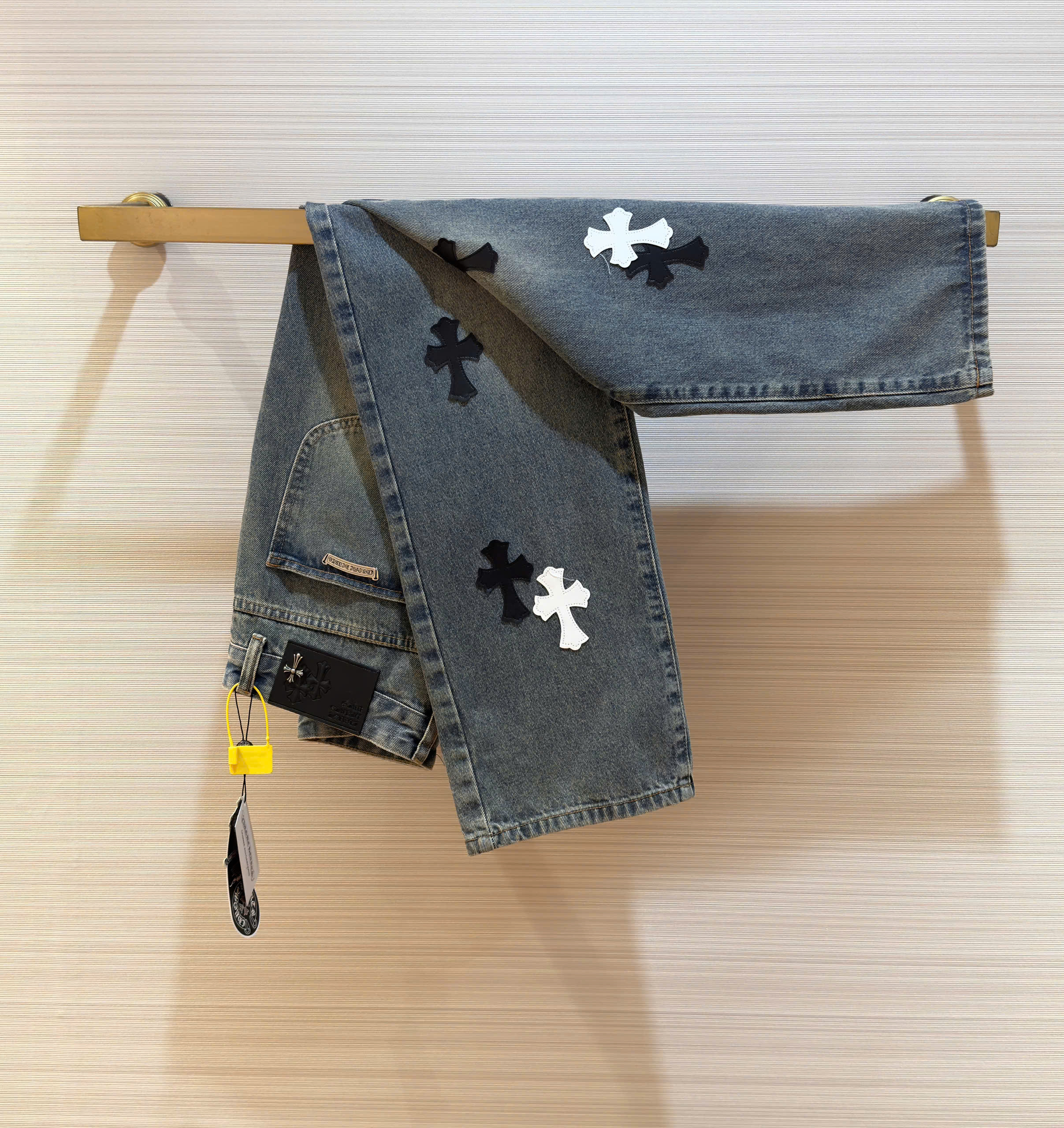 Quần Jean ống suông Chrome Heart CH Xanh logo chữ thập da thêu Like Auth on web DDT