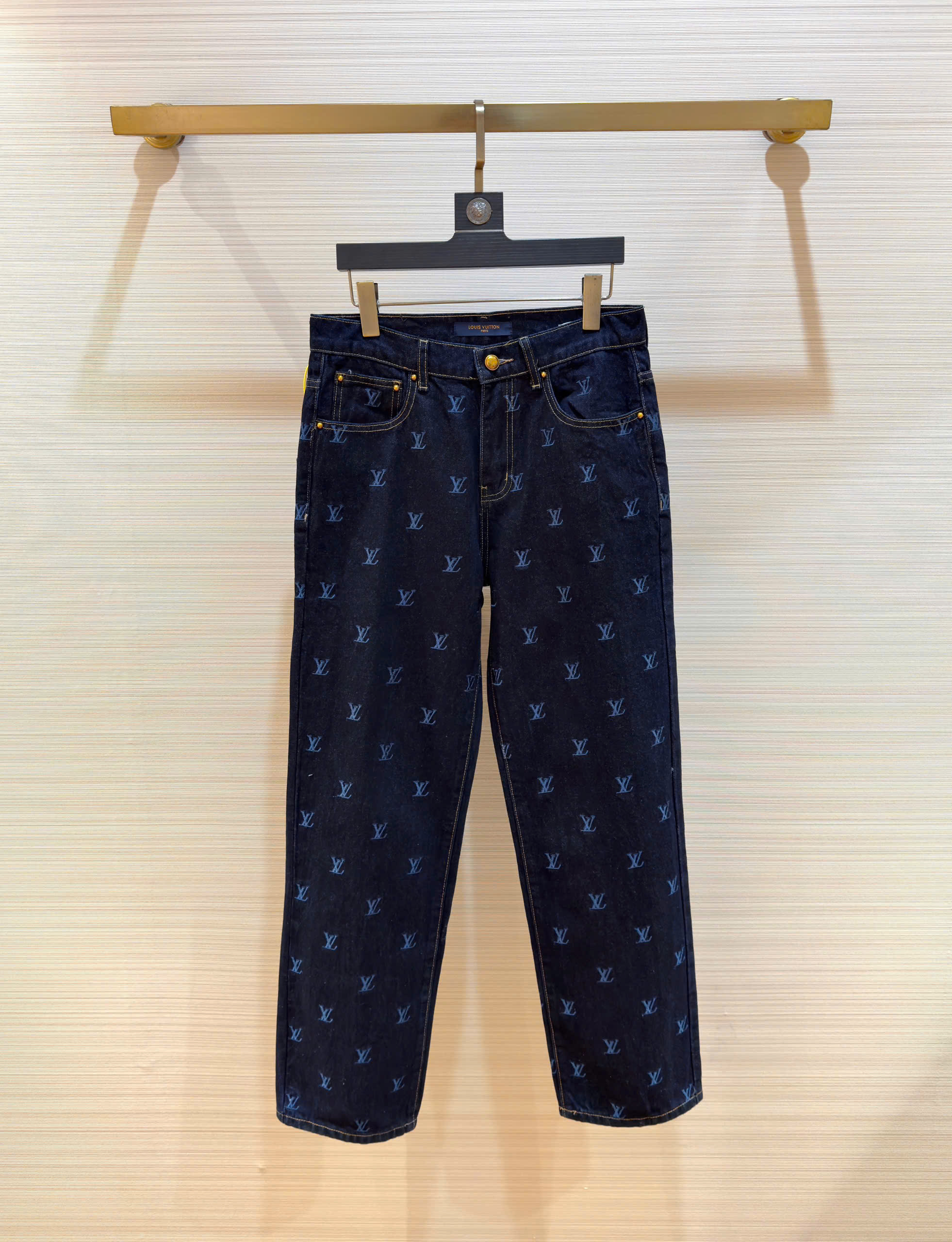 Quần Jean ống suông Louis Vuitton LV Xanh than họa tiết logo LV thêu full Like Auth on web DDT