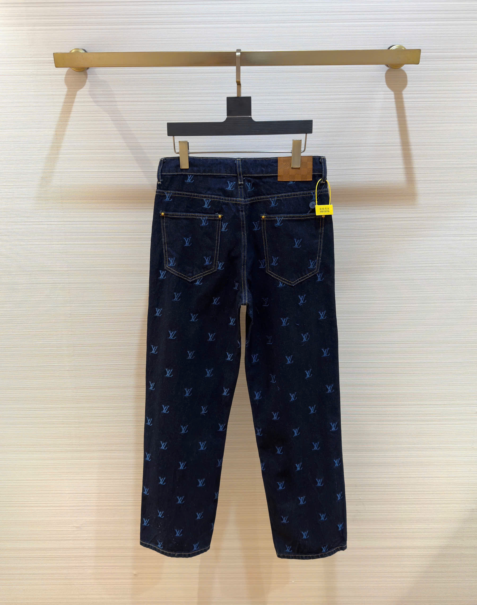 Quần Jean ống suông Louis Vuitton LV Xanh than họa tiết logo LV thêu full Like Auth on web DDT