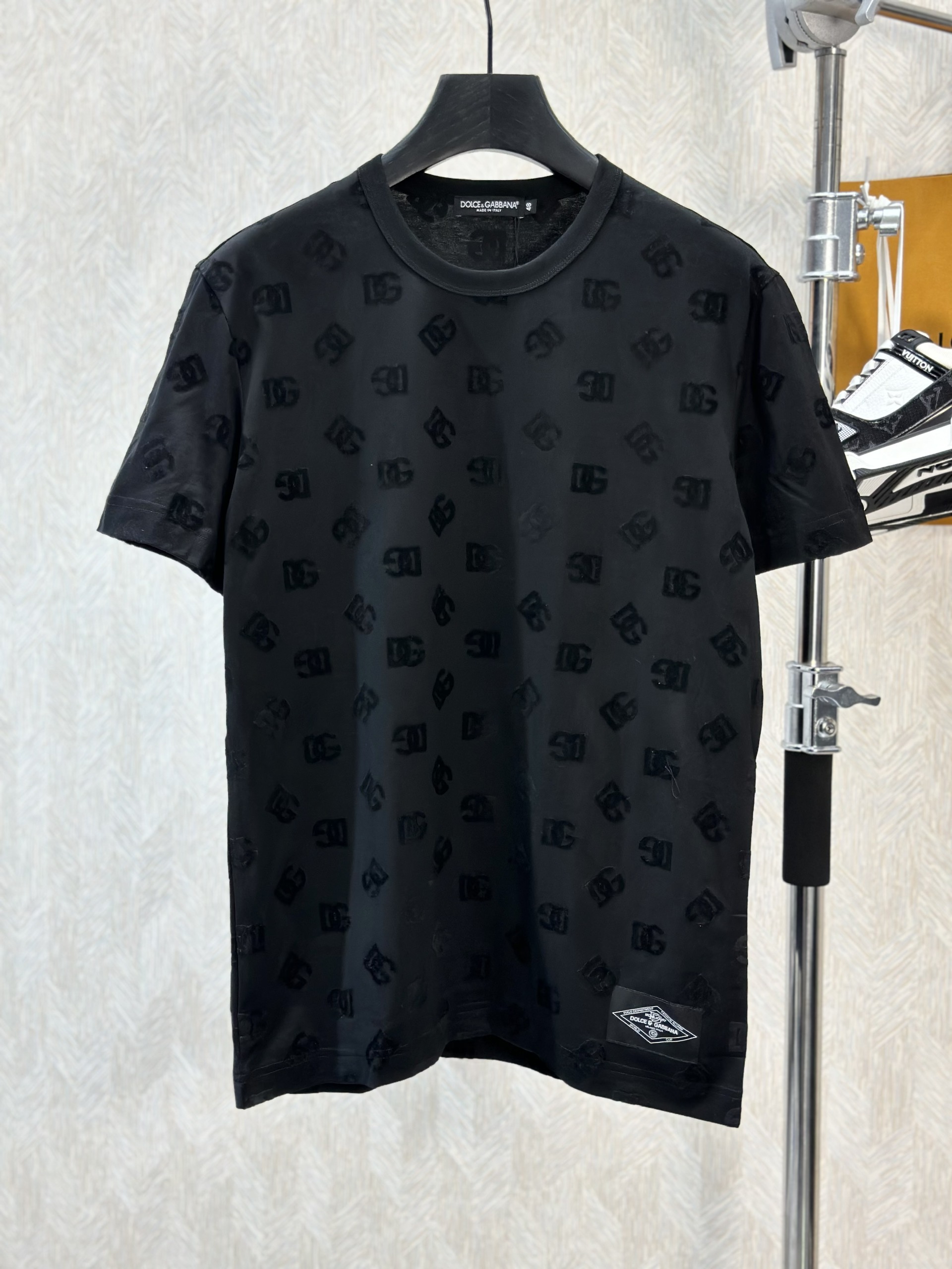 Áo phông T-shirt Dolce Gabbana DG Đen họa tiết logo DG full Like Auth on web VTN