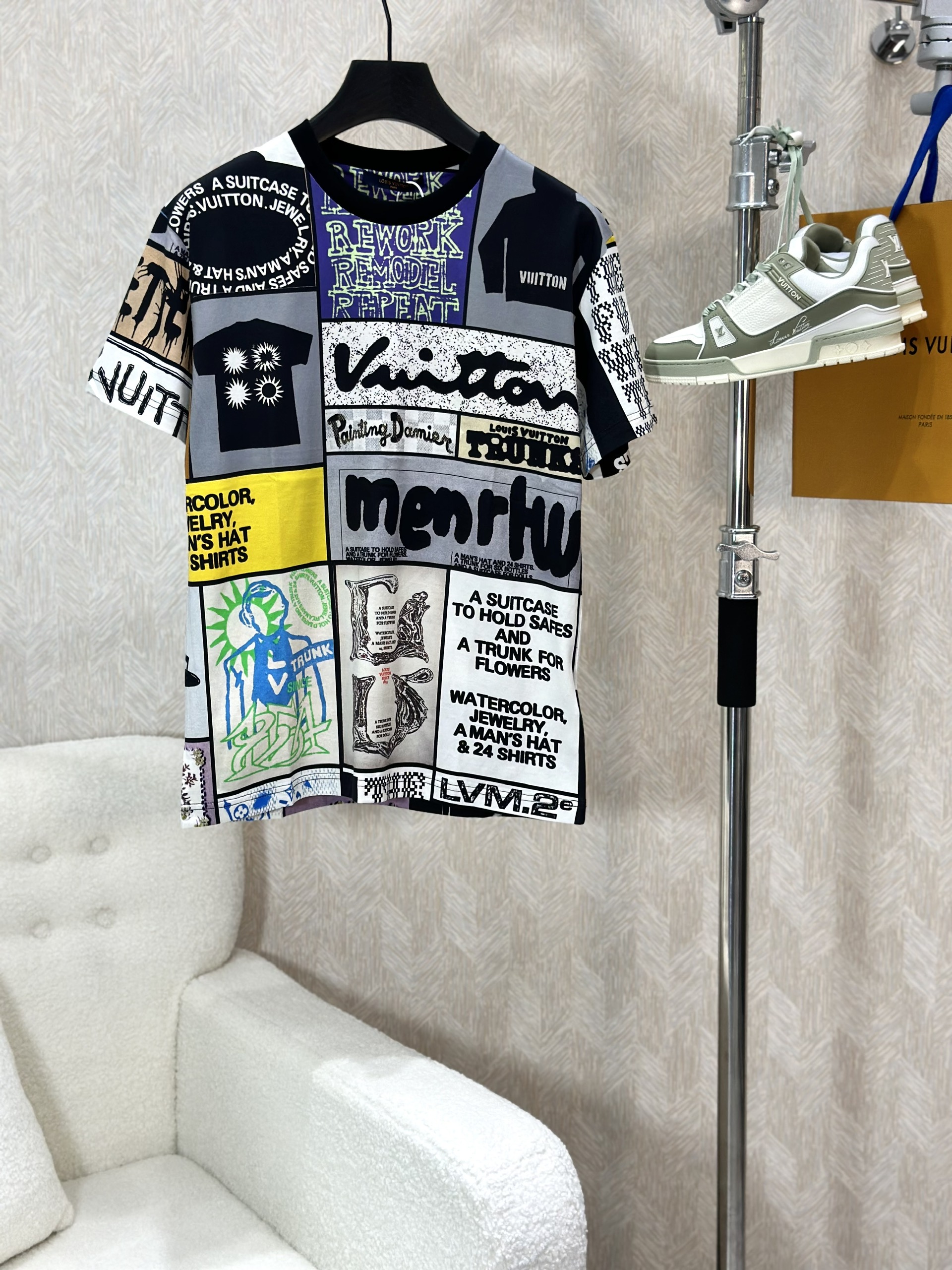 Áo phông T-shirt Louis Vuitton LV họa tiết ô màu sắc Like Auth on web VTN