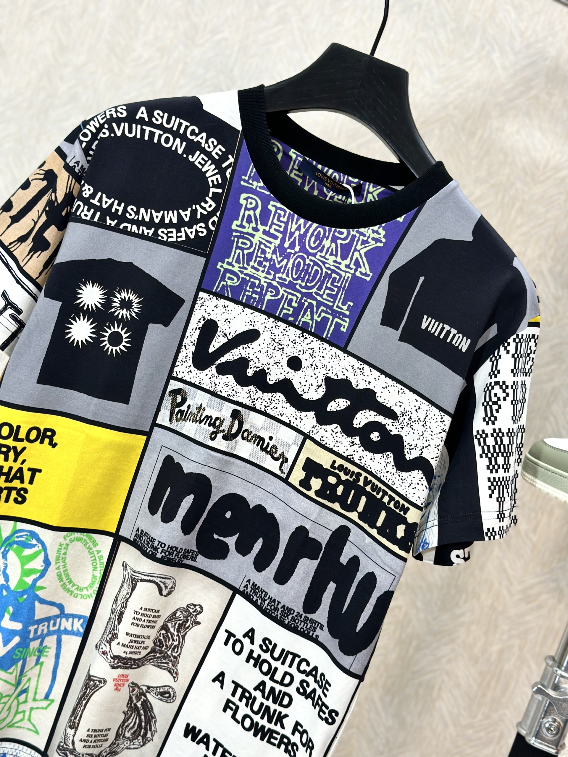 Áo phông T-shirt Louis Vuitton LV họa tiết ô màu sắc Like Auth on web VTN