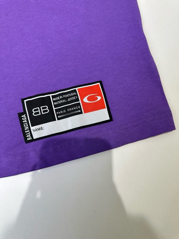 Áo phông T-shirt Balenciaga B Tím logo chữ 01 Đen viền Trắng Like Auth on web VTN