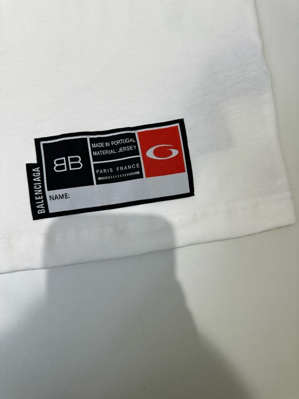 Áo phông T-shirt Balenciaga B Trắng logo chữ 01 Đen viền Xám Like Auth on web VTN