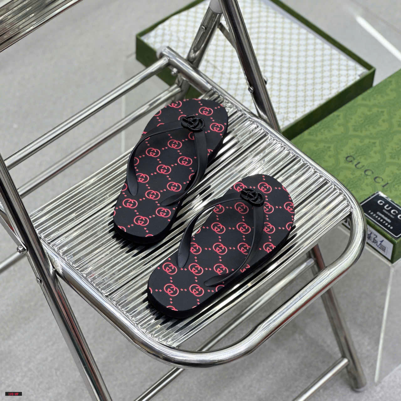 Dép tông, xỏ ngón Gucci GC Đen logo GG họa tiết monogram Đỏ Like Auth on web fullbox bill thẻ LVQ