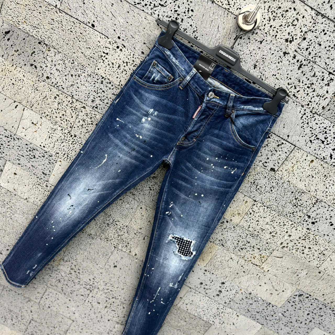 Quần Jean Dsquared2 DSQ2 Xanh bạc loang vẩy sơn rách vá đính đá Like Auth NV