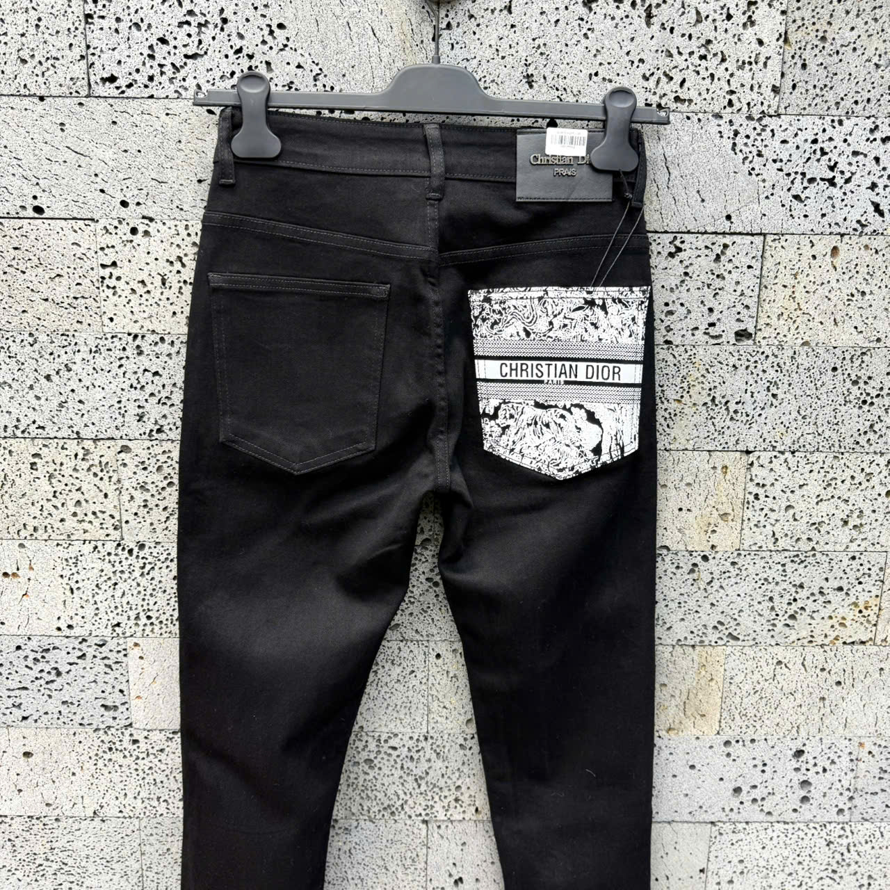 Quần Jean Dior CD Đen họa tiết Trắng túi Like Auth NV