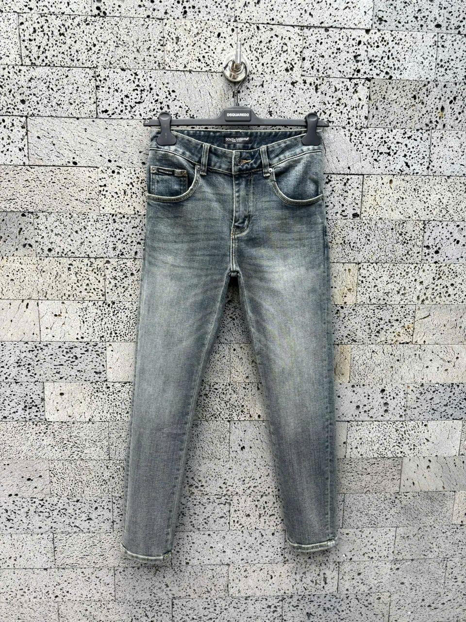 Quần Jean Dolce Gabbana DG Xám bạc logo DG màu túi sau Like Auth NV