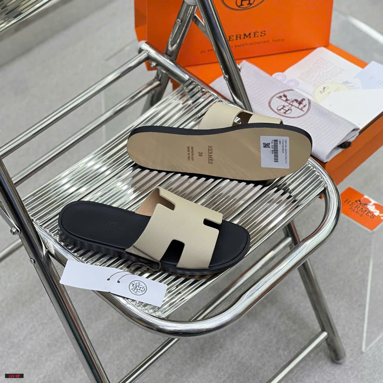 Dép lê quai ngang Hermes HM Đen phối quai Be Like Auth on web fullbox bill thẻ LVQ