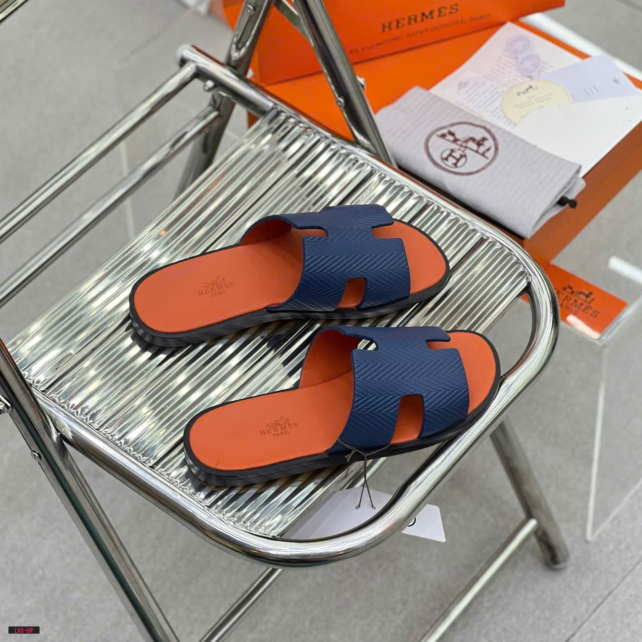 Dép lê quai ngang Hermes HM Cam phối quai Xanh than Like Auth on web fullbox bill thẻ LVQ