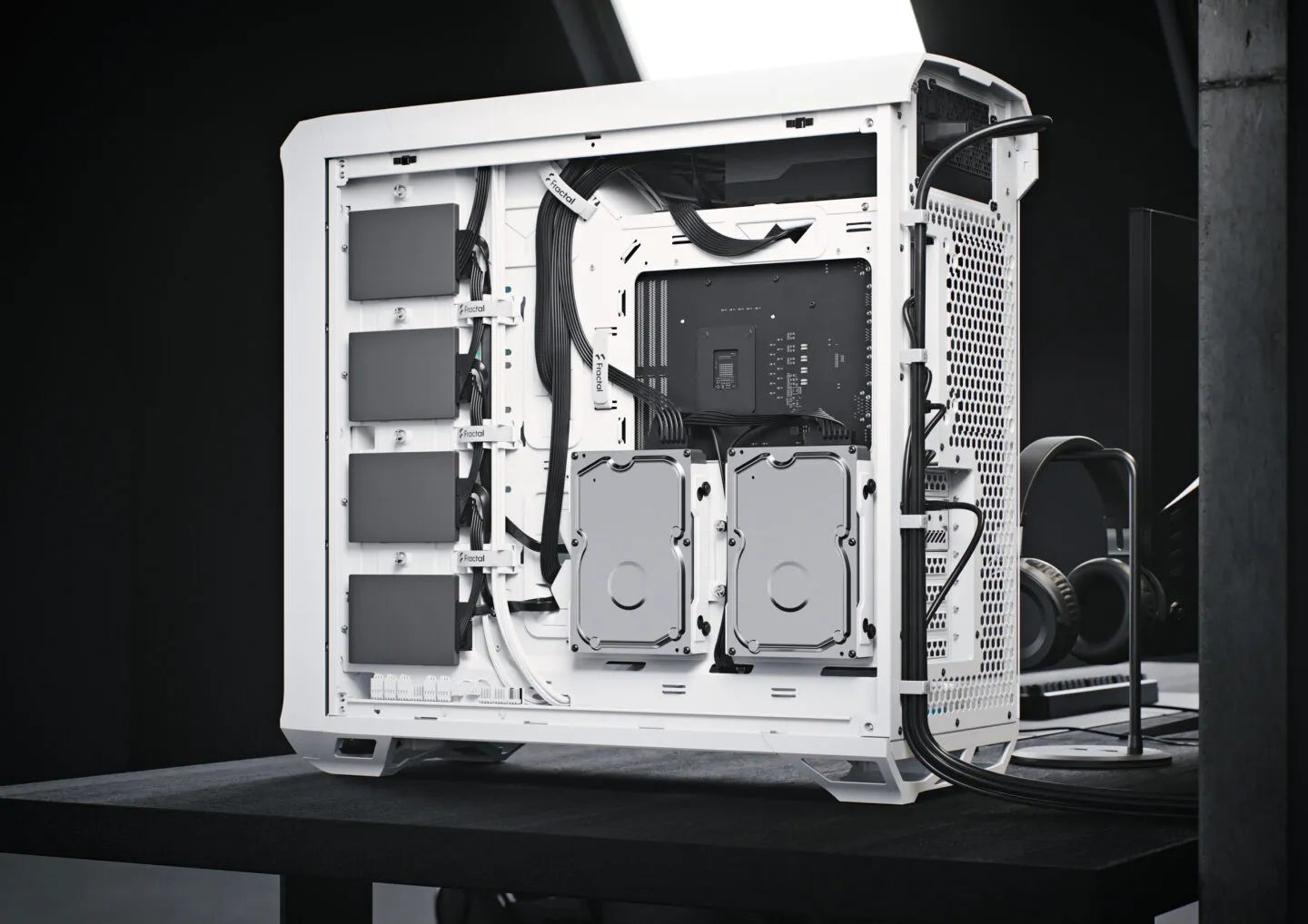 Fractal Design Torrent RGB TG Clear Tint (E-ATX) Mid Tower Cabinet (White) overview 4